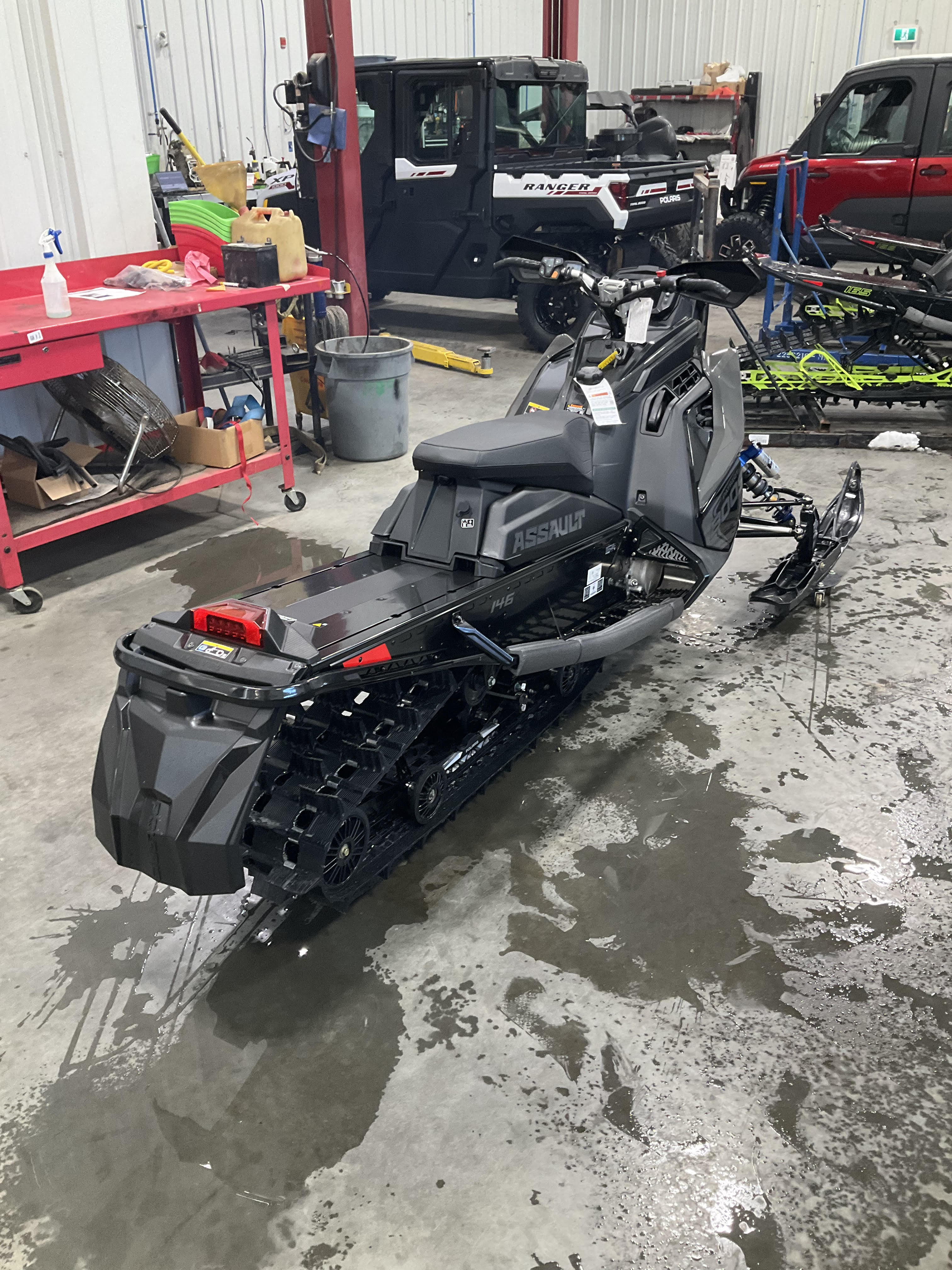 2025 Polaris Switchback Assault Boost 146 - $2000 REBATE ENDS NOV 30th! PAYMENTS LOW AS $159 BIWKLY! - Photo 5