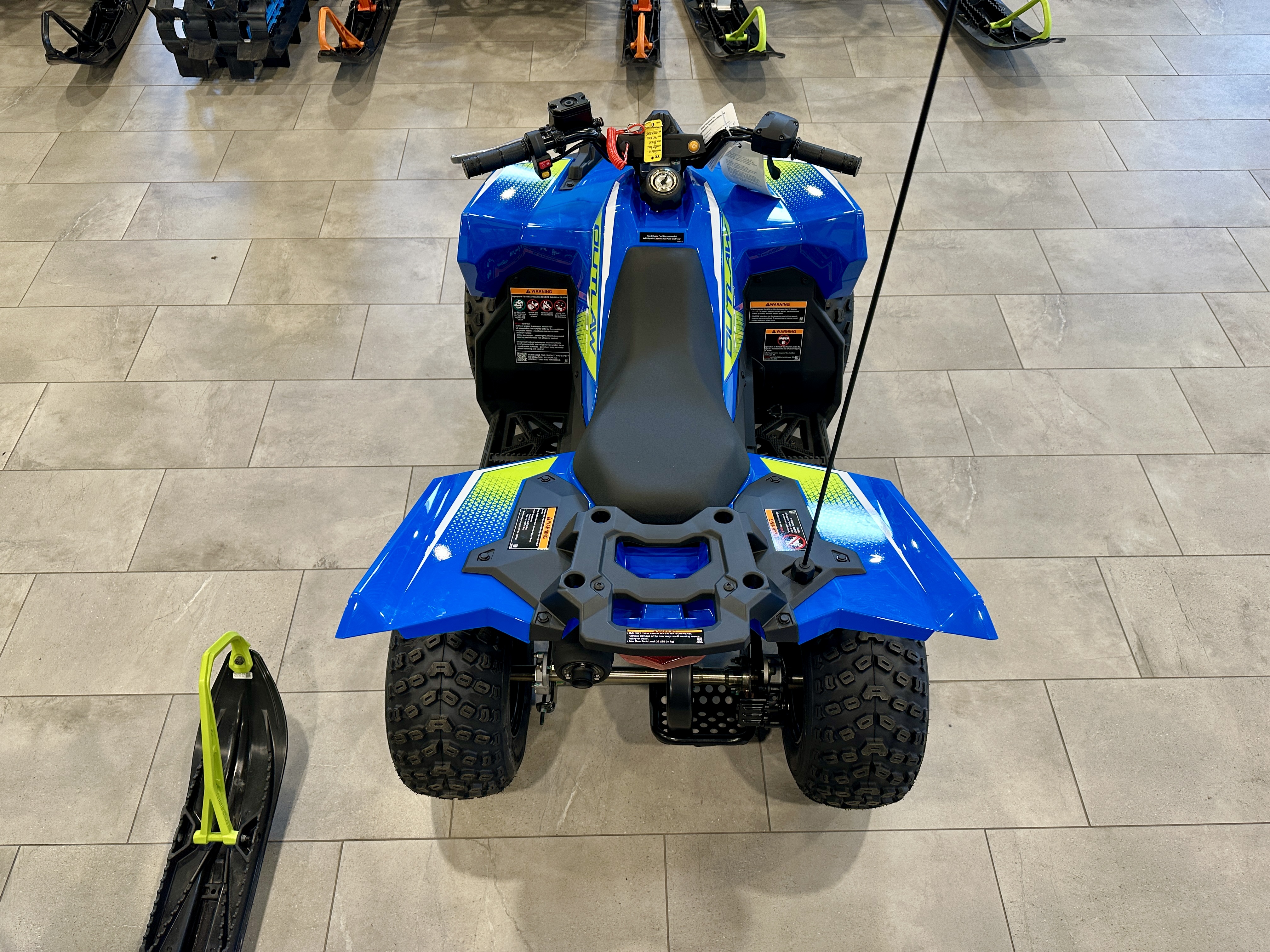 2025 Polaris Outlaw 70 EFI - YOUTH! - Photo 4