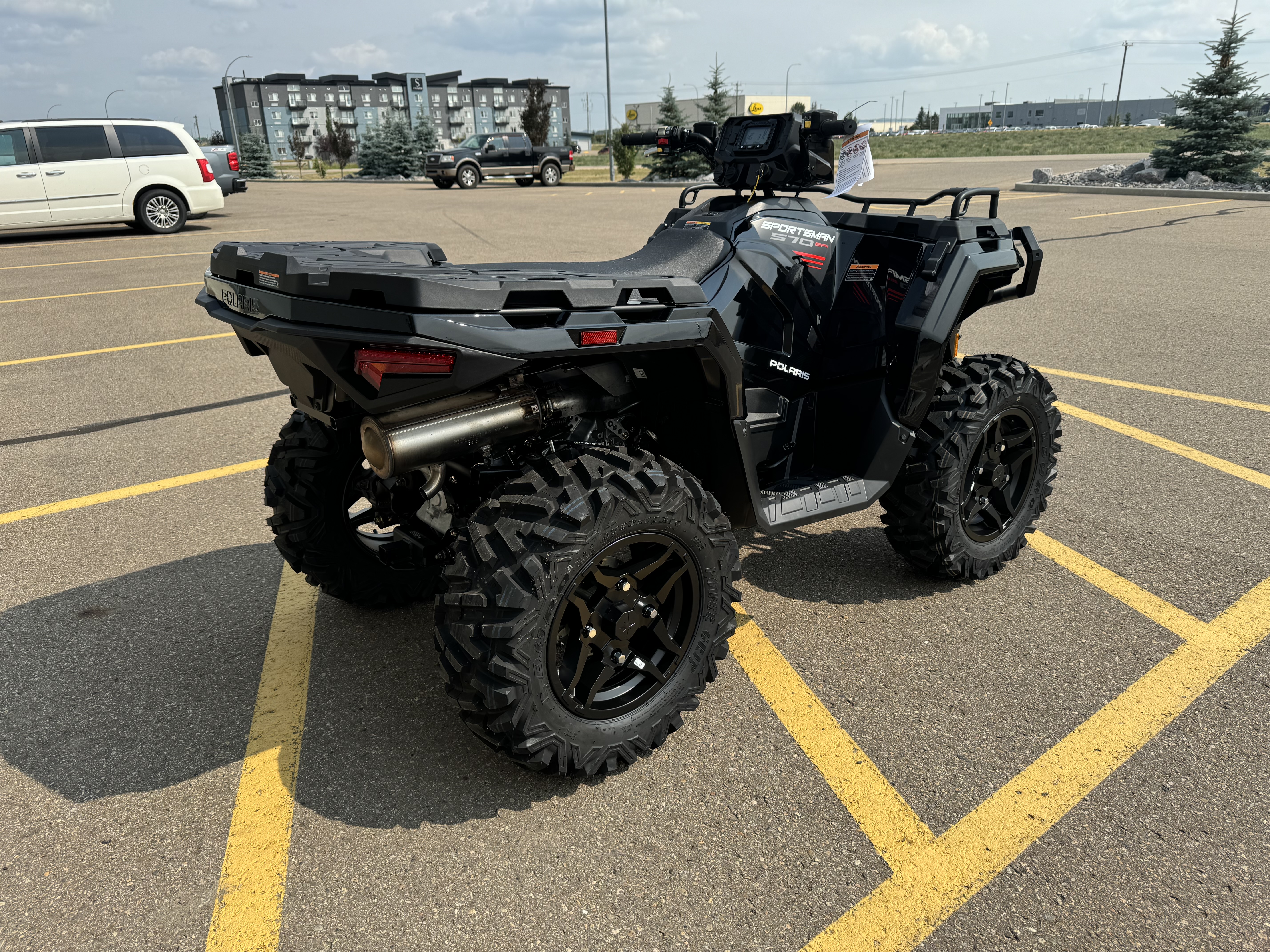 2025 Polaris Sportsman 570 Trail - $1000 REBATE ENDS NOV 30th! PAYMENTS LOW AS $99 BIWKLY! - Photo 7