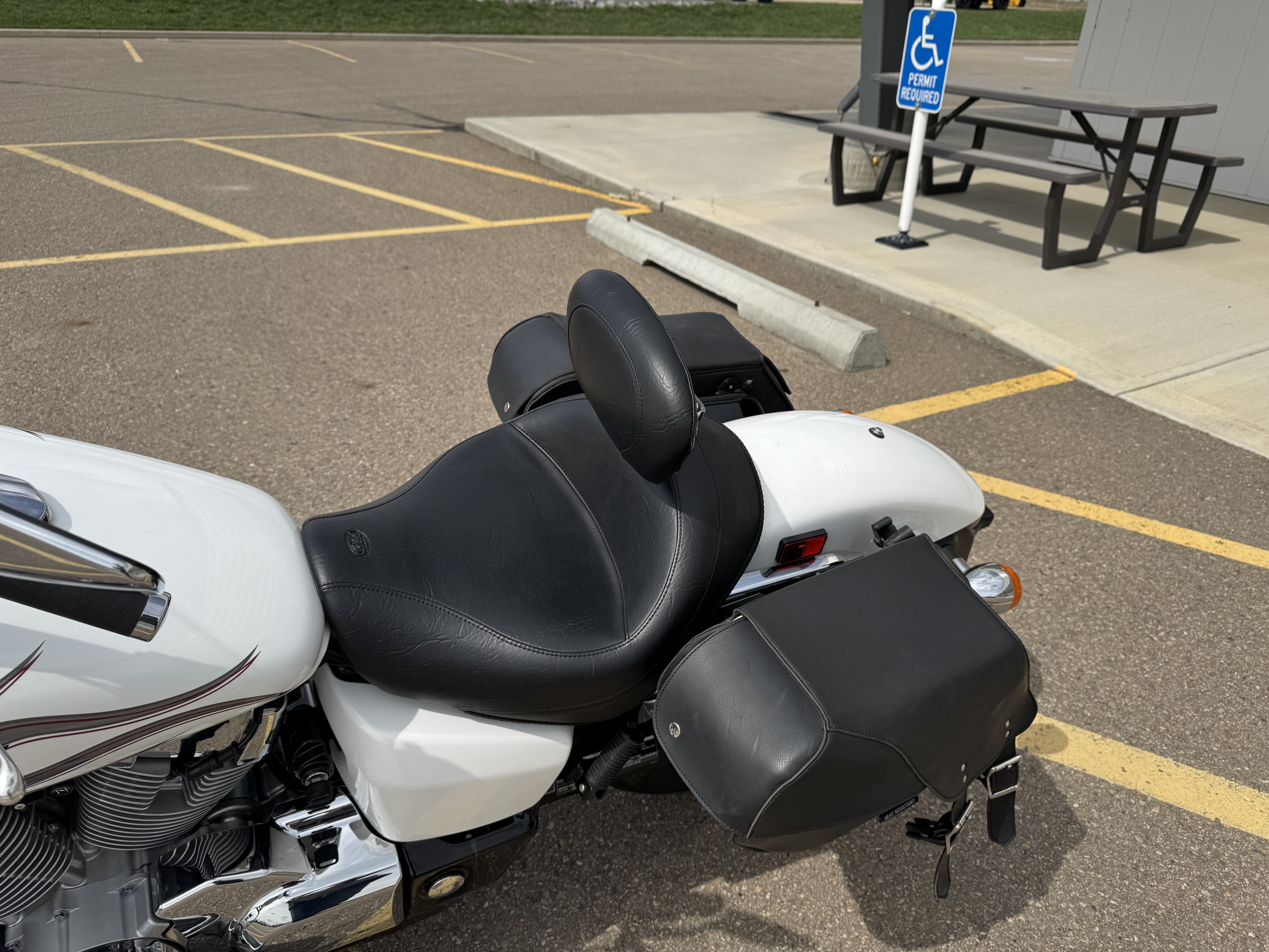 2009 Honda VT750T Shadow Tourer - ONLY 3,091 KM - PAYMENTS AS LOW AS $59 BI WKLY! - Photo 15