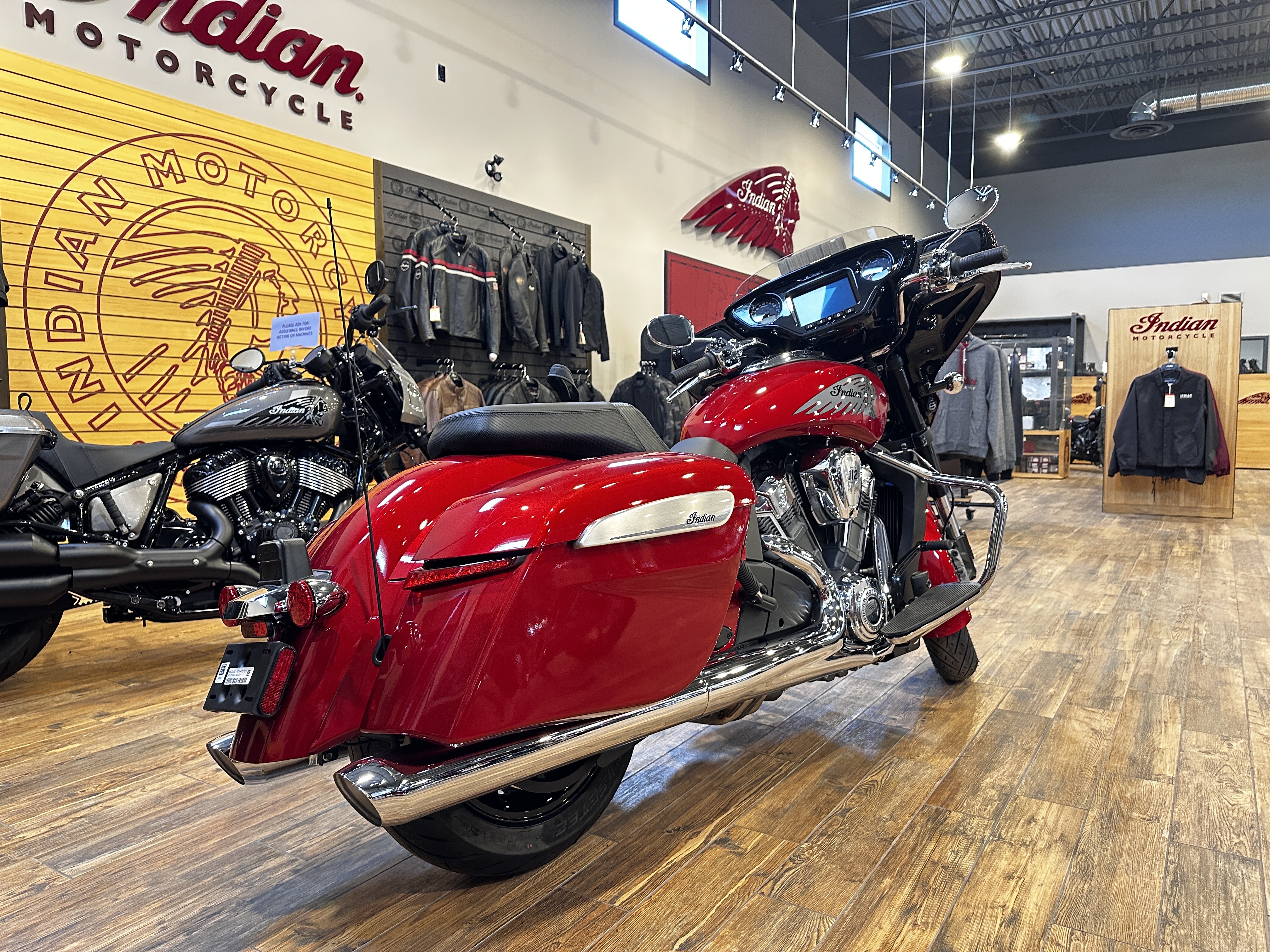 2025 Indian Motorcycle Chieftain PowerPlus 112 Limited - $2000 REBATE ENDS NOV 30th! 2YR WARRANTY! LOW AS $207 BIWKLY! - Photo 4