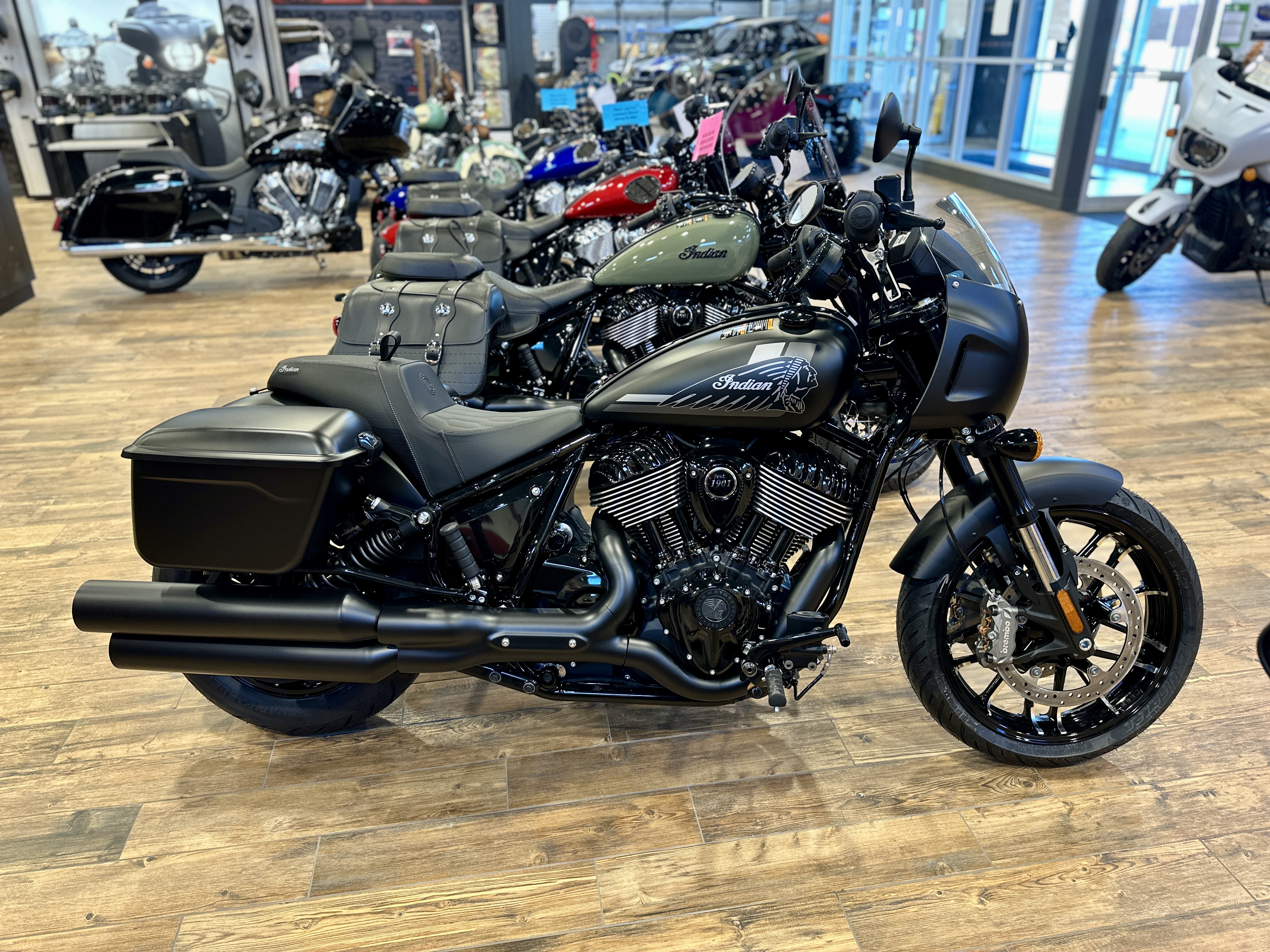 2025 Indian Motorcycle Sport Chief RT - $1750 REBATE ENDS NOV 30th! 2YR WARRANTY! PAYMENTS LOW AS $145 BIWKLY! - Photo 2