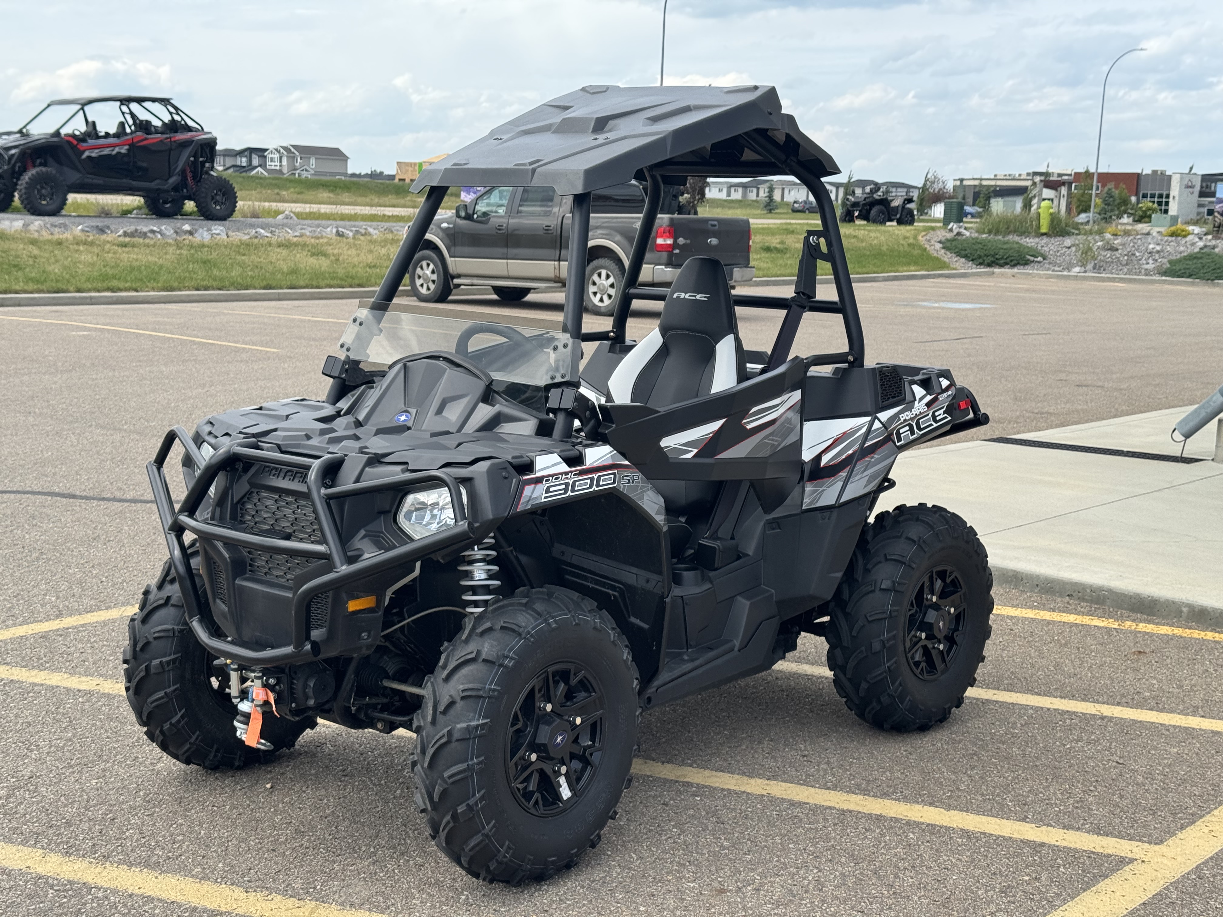 2016 Polaris ACE 900 SP- LIKE NEW - ONLY 196Km! PAYMENTS AS LOW AS $114 BI-WKLY! - Photo 2