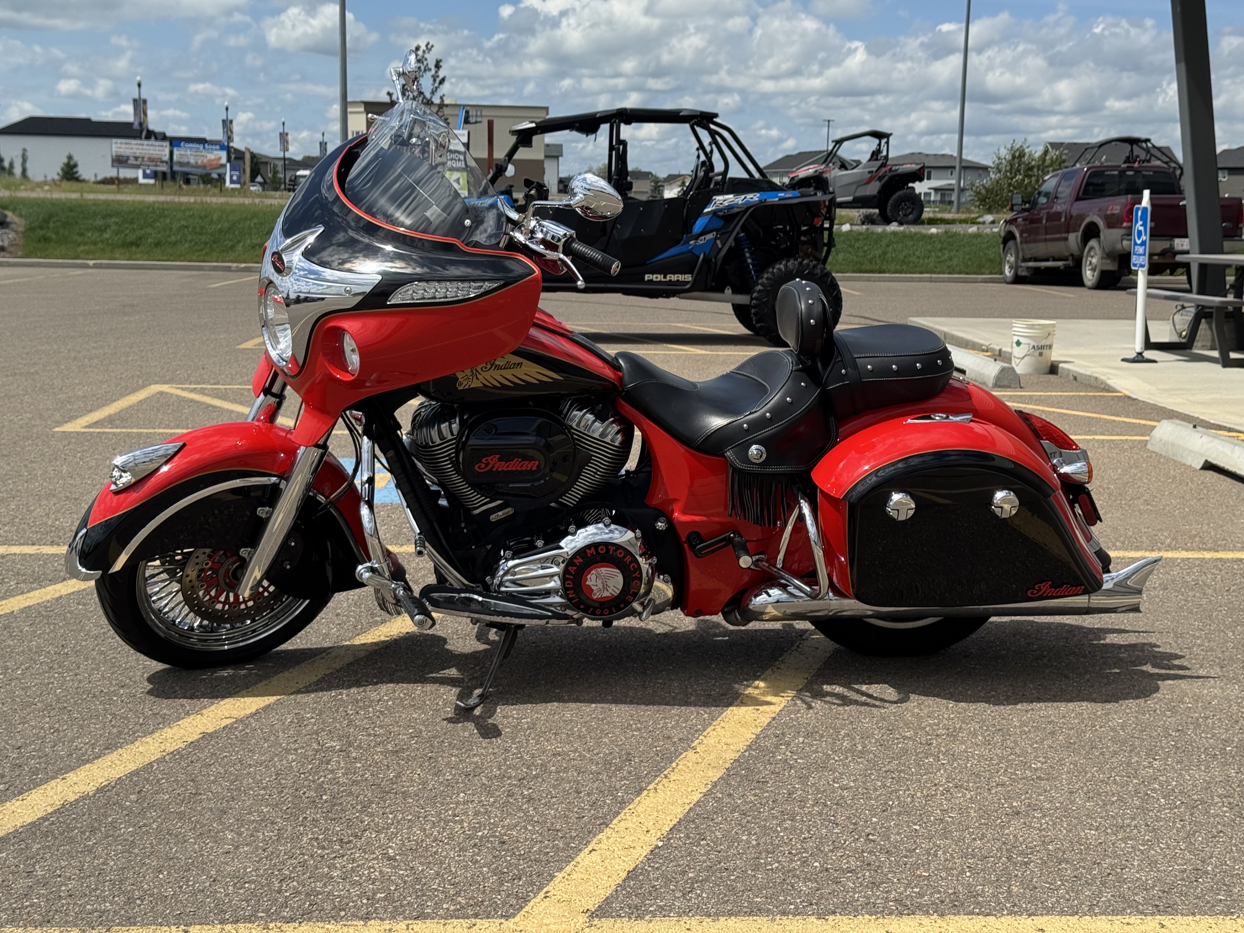 2016 Indian Motorcycle Chieftain Classic - HIGHLY CUSTOMIZED - EXCELLENT SHAPE - PAYMENTS AS LOW AS $155 BI WKLY! - Photo 3