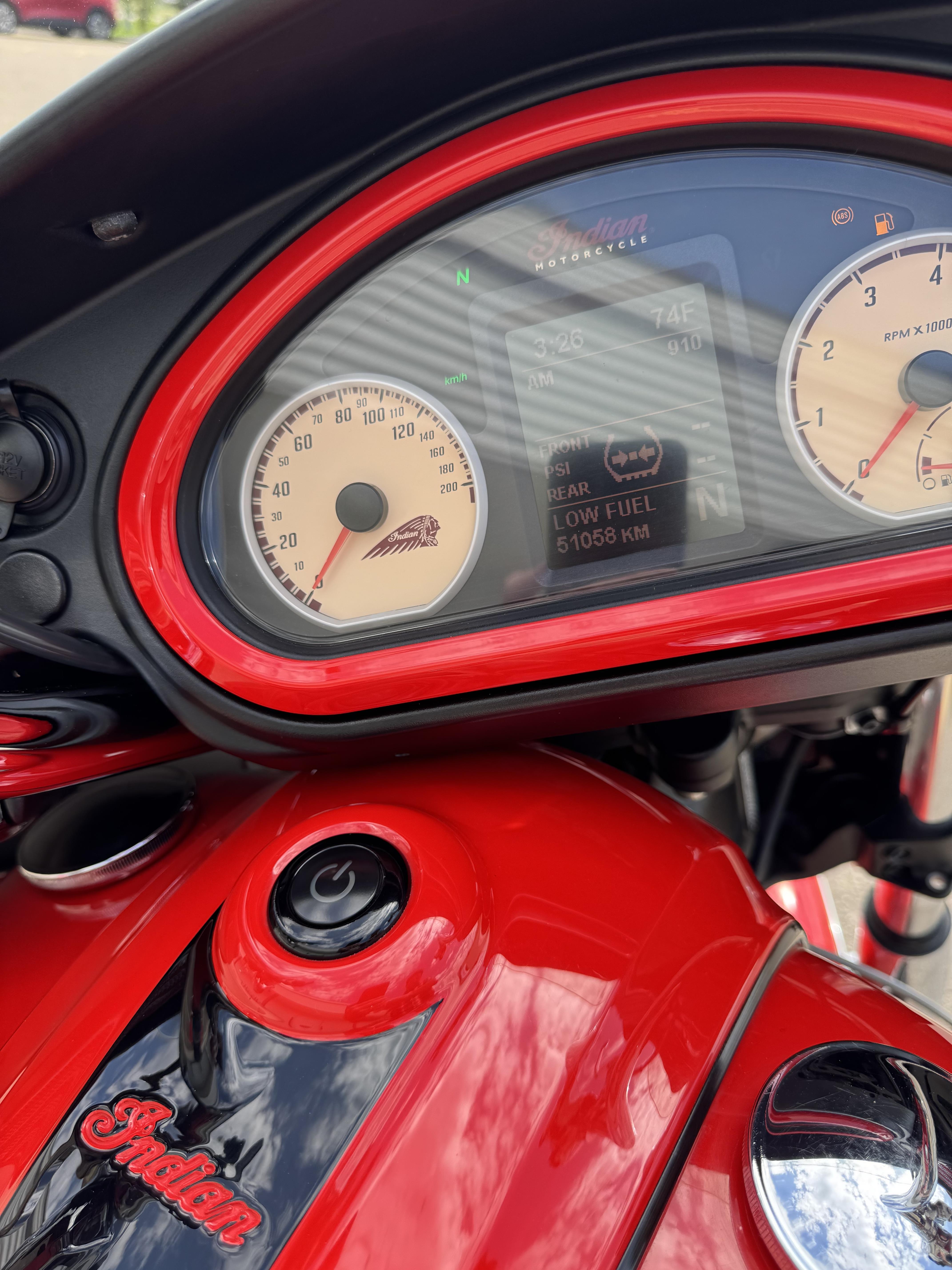 2016 Indian Motorcycle Chieftain Classic - HIGHLY CUSTOMIZED - EXCELLENT SHAPE - PAYMENTS AS LOW AS $155 BI WKLY! - Photo 16
