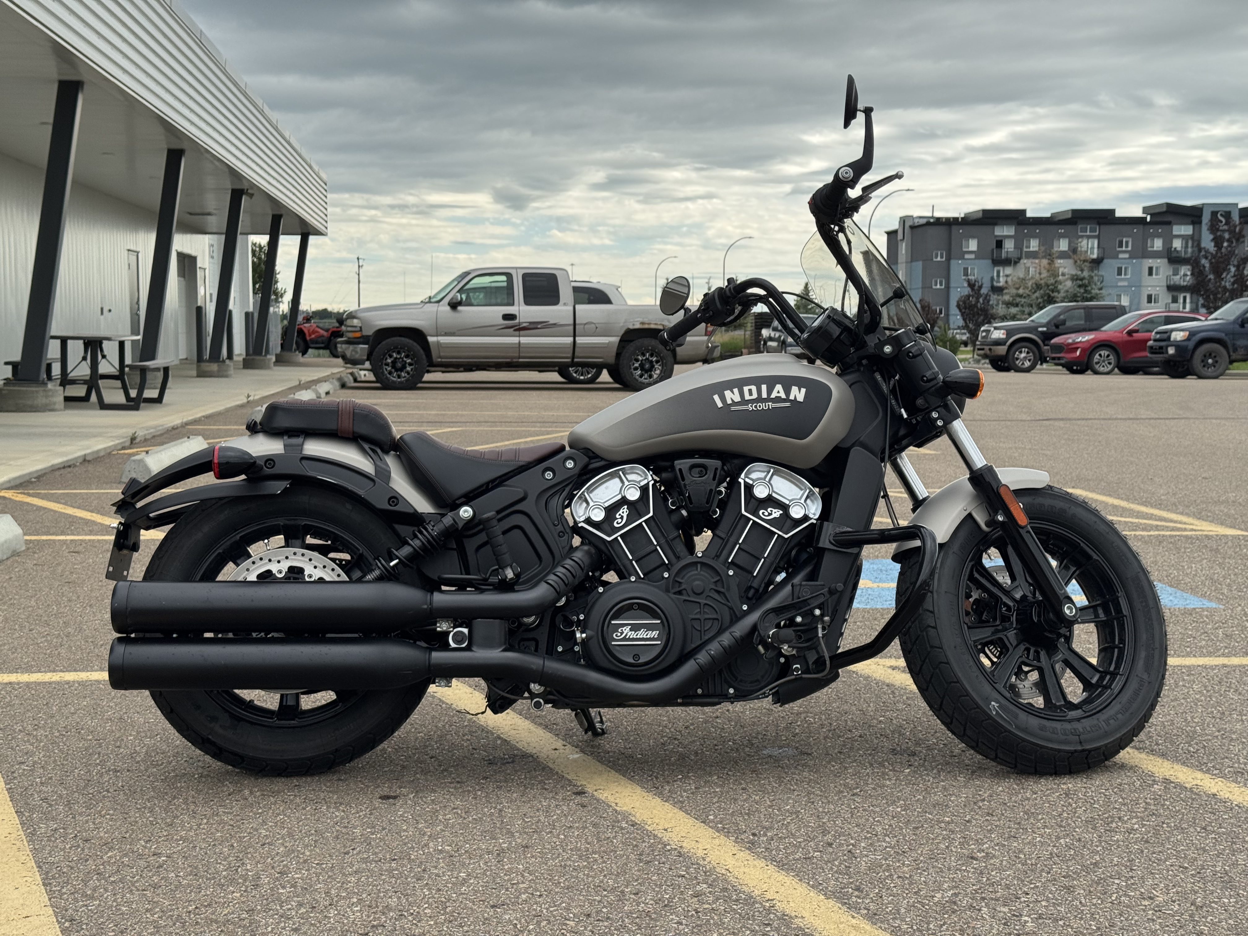 2024 Indian Motorcycle Scout Bobber ABS - Silver Quartz Smoke - LOW KMS! EXTRAS! PAYMENTS AS LOW AS $109 BI WKLY! - Photo 7