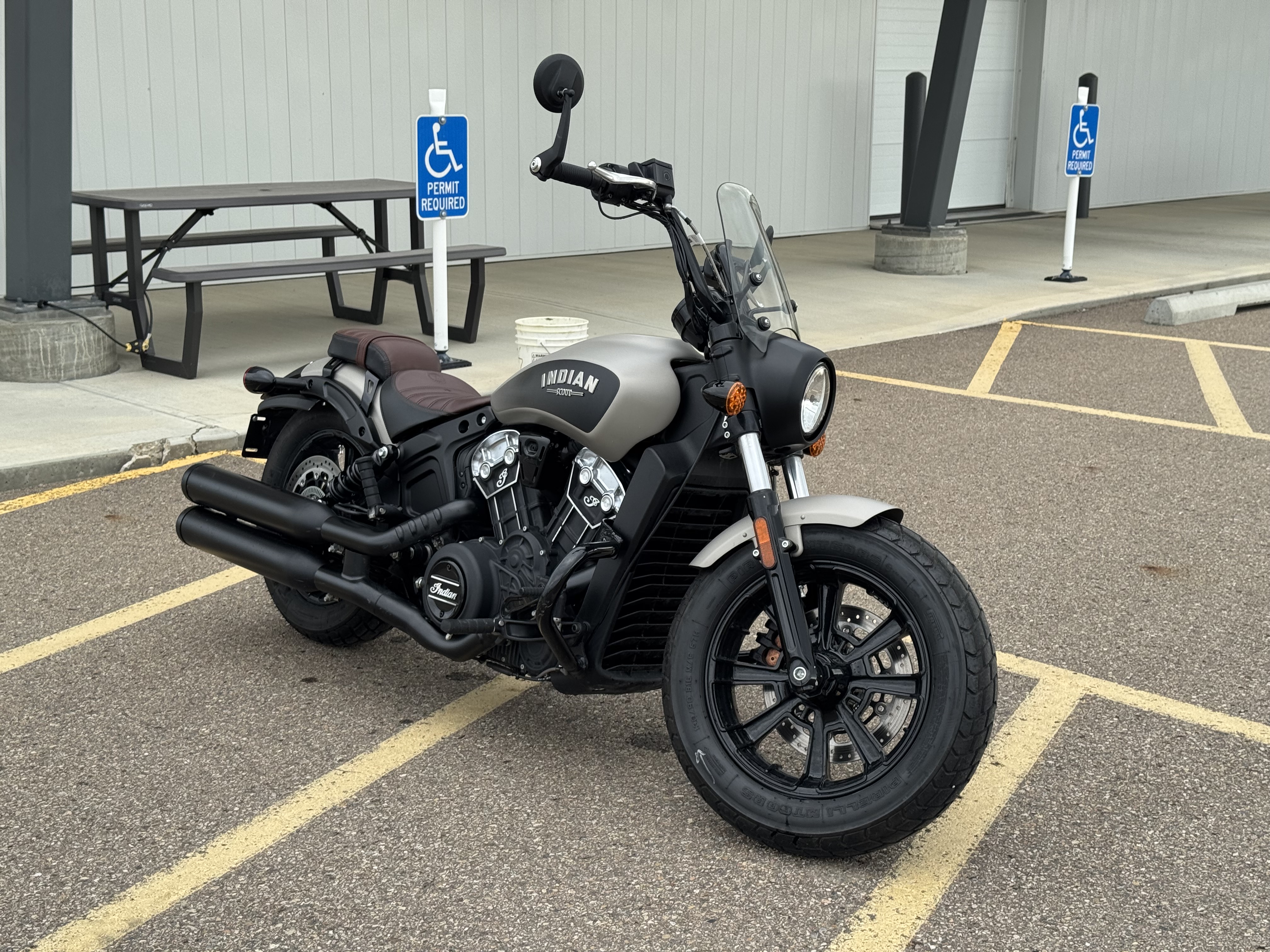 2024 Indian Motorcycle Scout Bobber ABS - Silver Quartz Smoke - LOW KMS! EXTRAS! PAYMENTS AS LOW AS $109 BI WKLY! - Photo 8