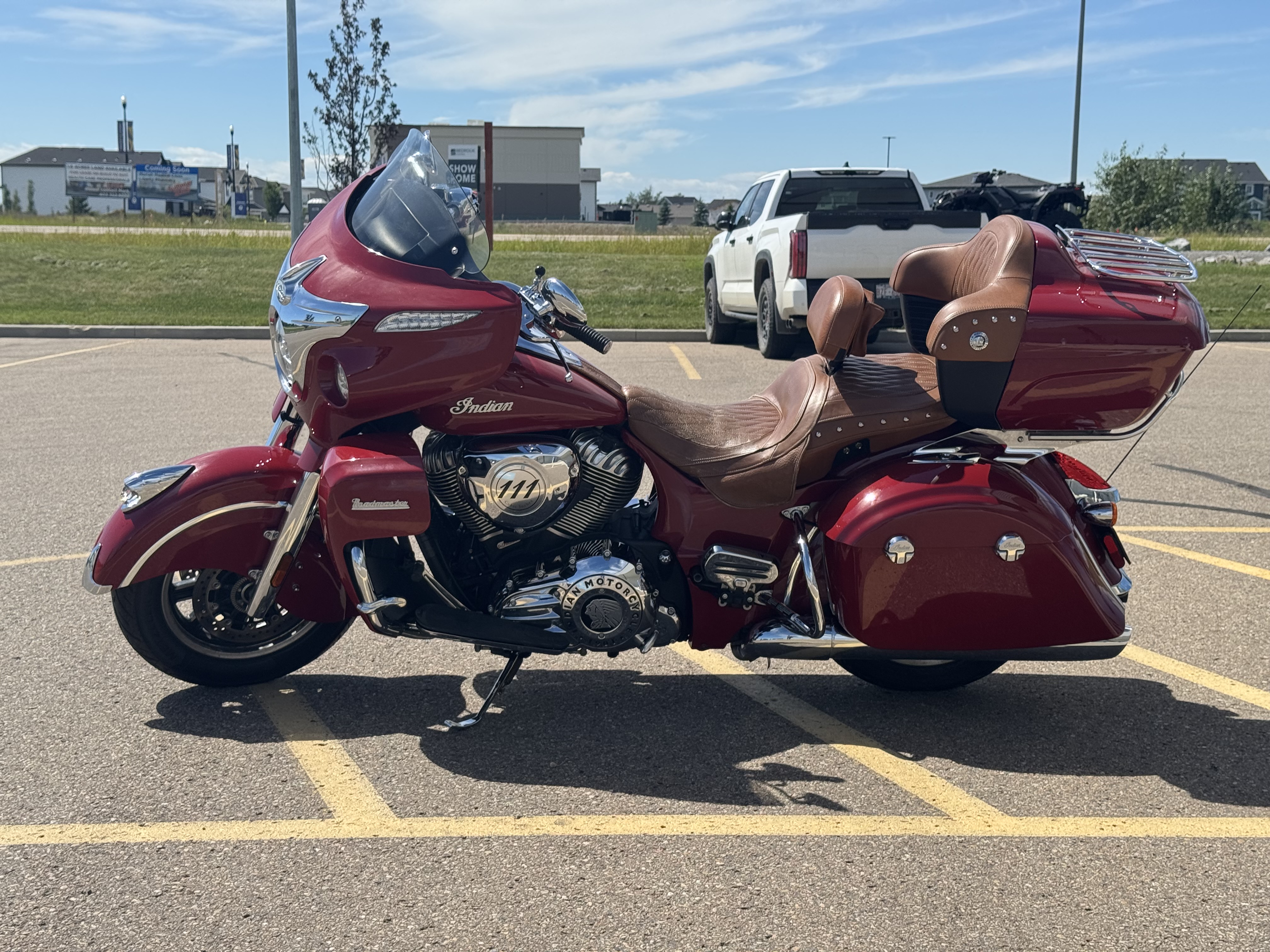 2015 Indian Motorcycle Roadmaster - Indian Red - PAYMENTS AS LOW AS $139 BI WKLY! - Photo 3