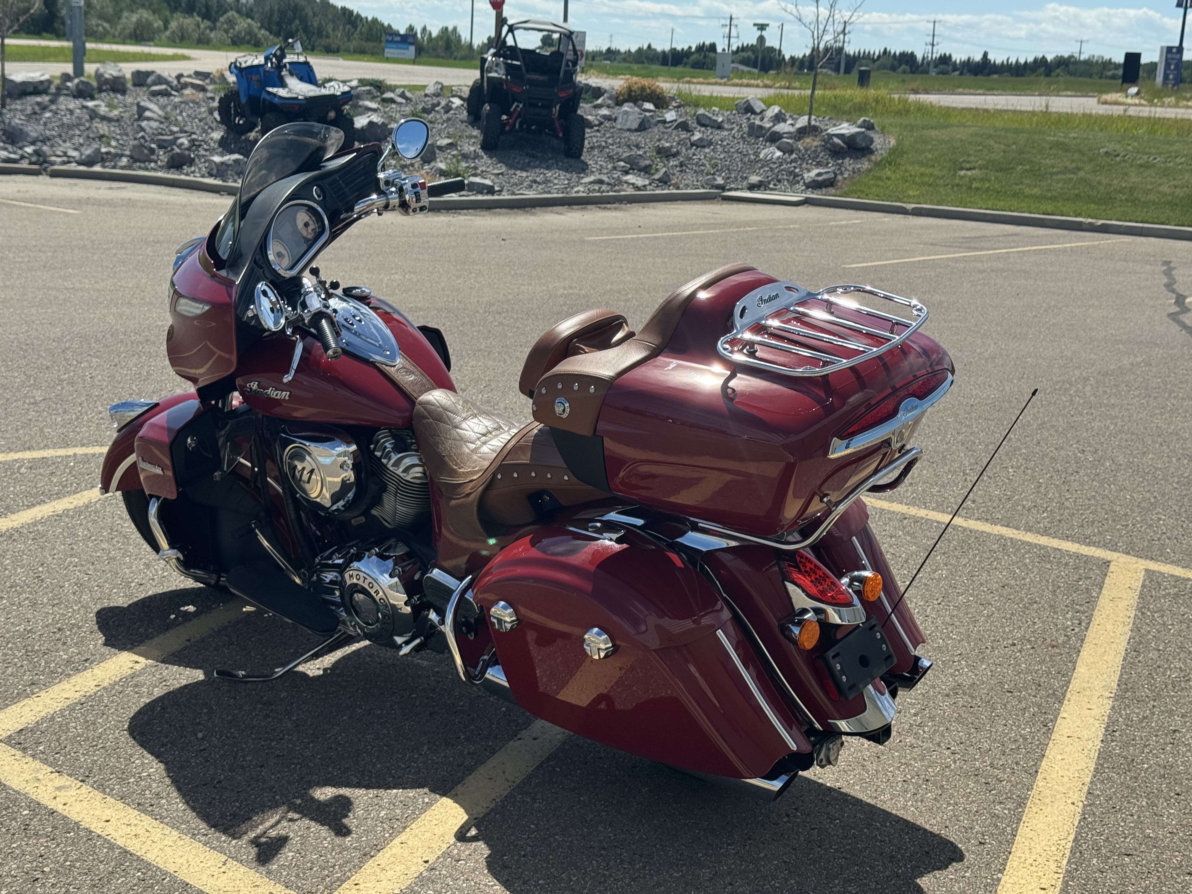 2015 Indian Motorcycle Roadmaster - Indian Red - PAYMENTS AS LOW AS $139 BI WKLY! - Photo 4