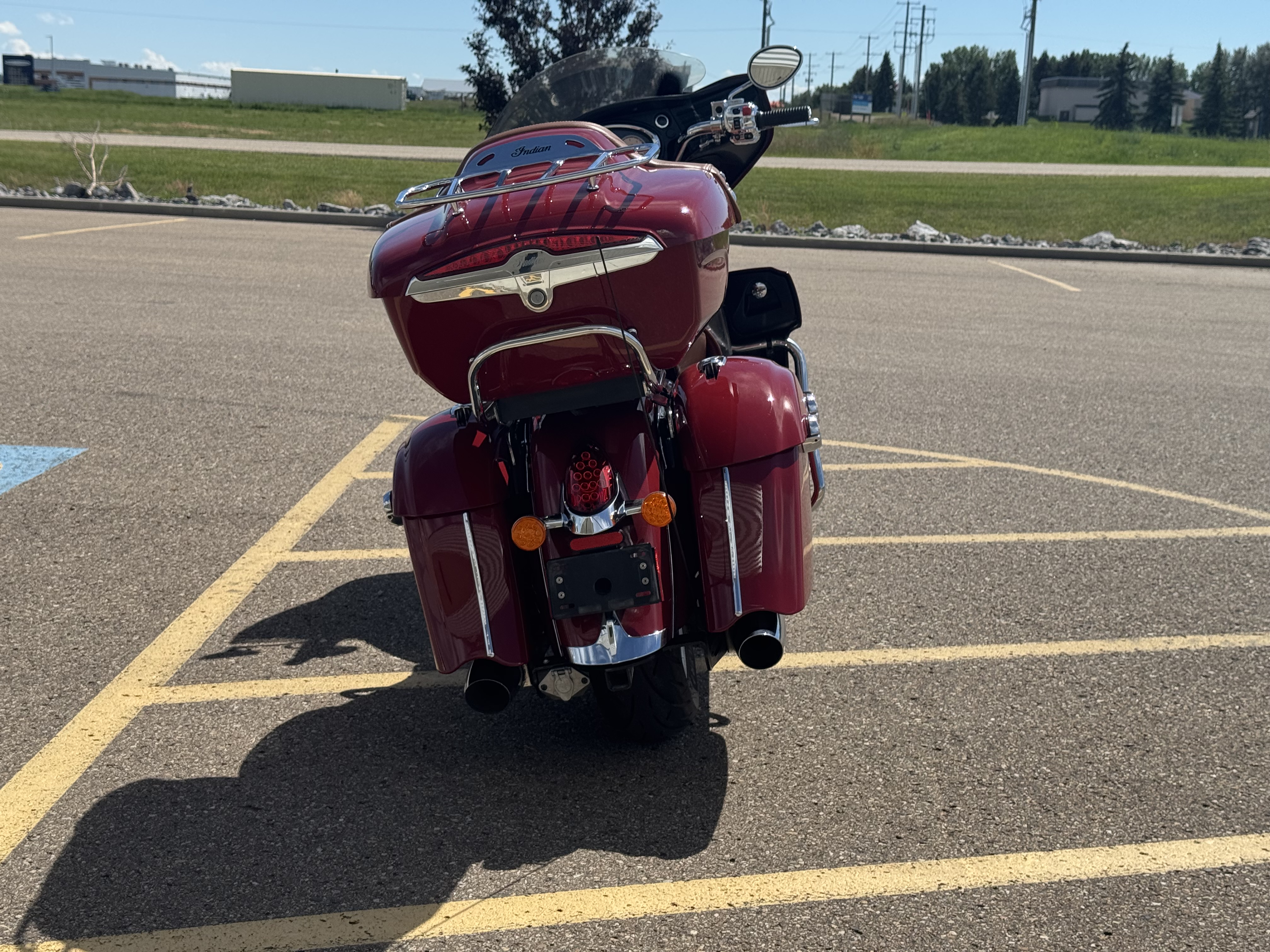 2015 Indian Motorcycle Roadmaster - Indian Red - PAYMENTS AS LOW AS $139 BI WKLY! - Photo 5