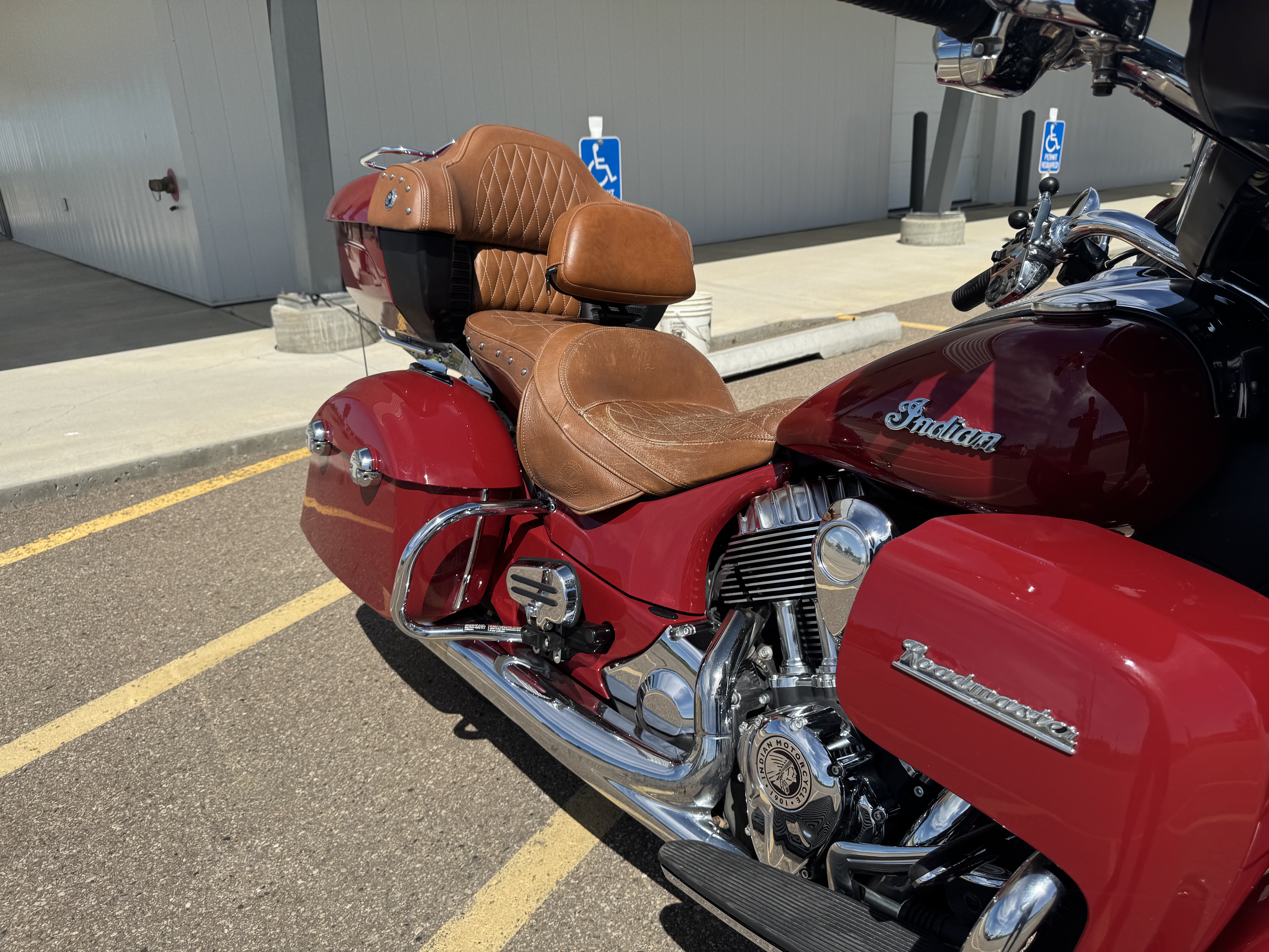 2015 Indian Motorcycle Roadmaster - Indian Red - PAYMENTS AS LOW AS $139 BI WKLY! - Photo 13