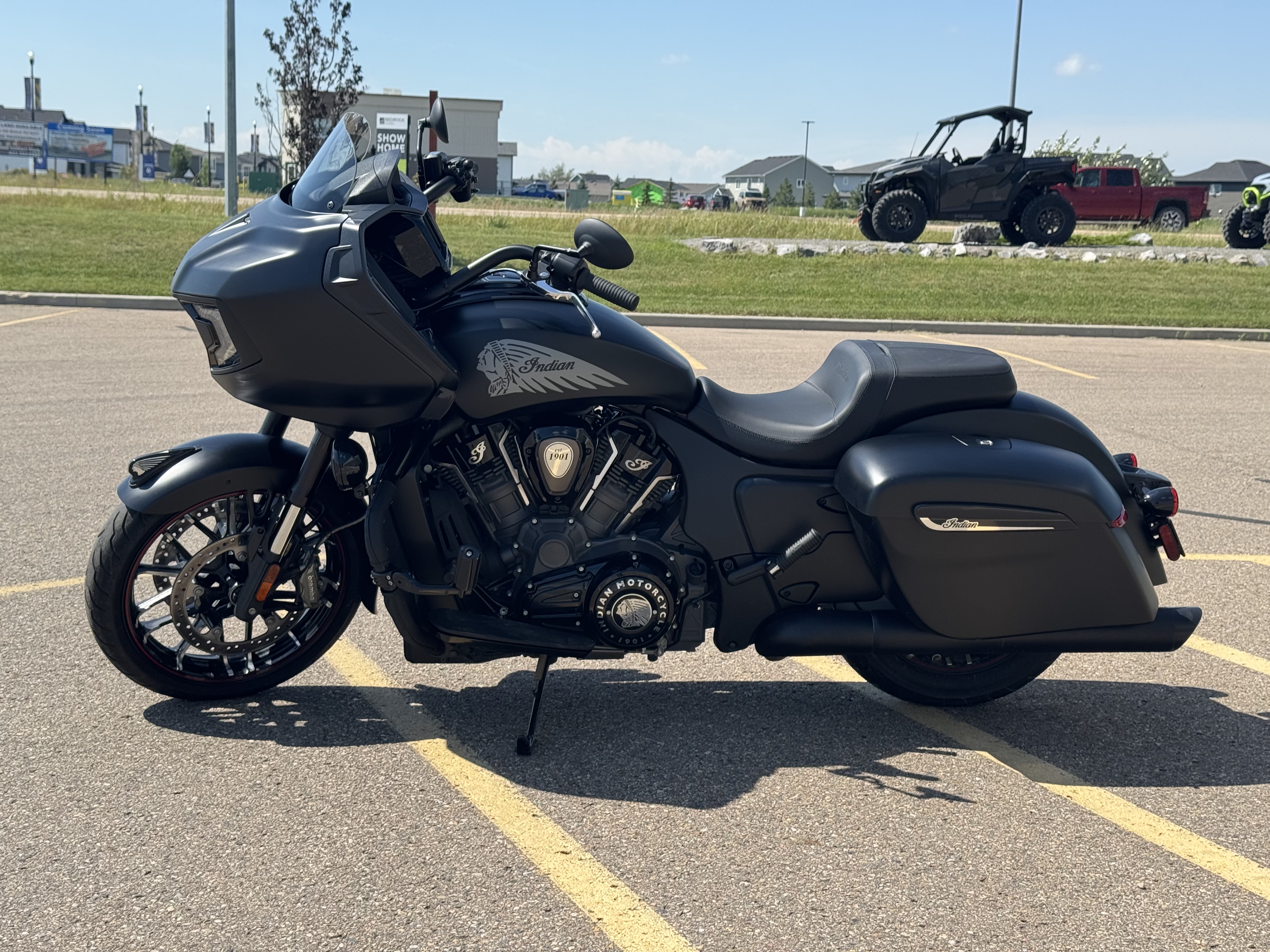 2023 Indian Motorcycle Challenger Dark Horse - PAYMENTS AS LOW AS $189 BI-WKLY! - Photo 3