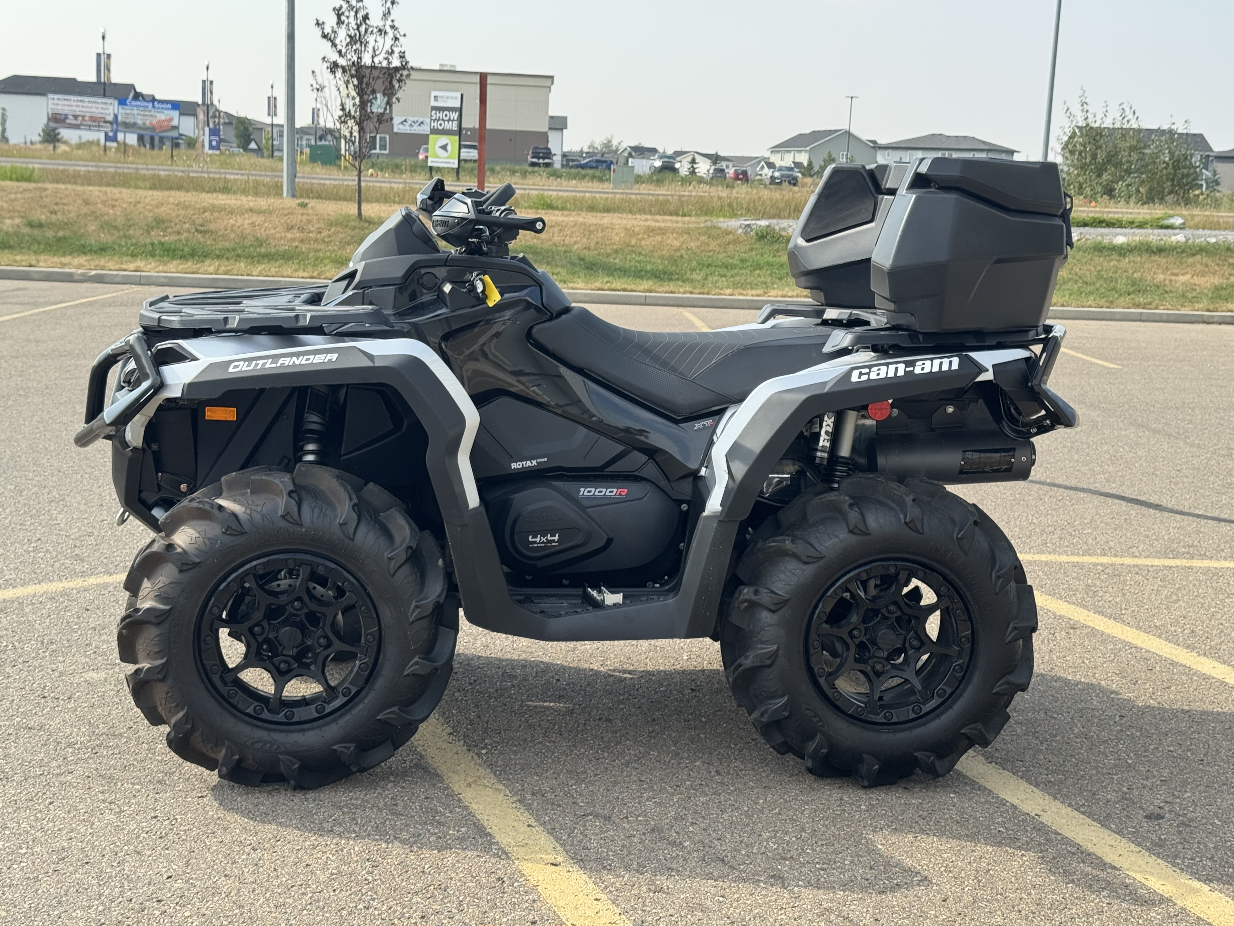 2024 Can-Am OUTLANDER XT-P 1000R - ONLY 61KMS!! LOADED!! PAYMENTS AS LOW AS $129 BI WKLY! - Photo 3