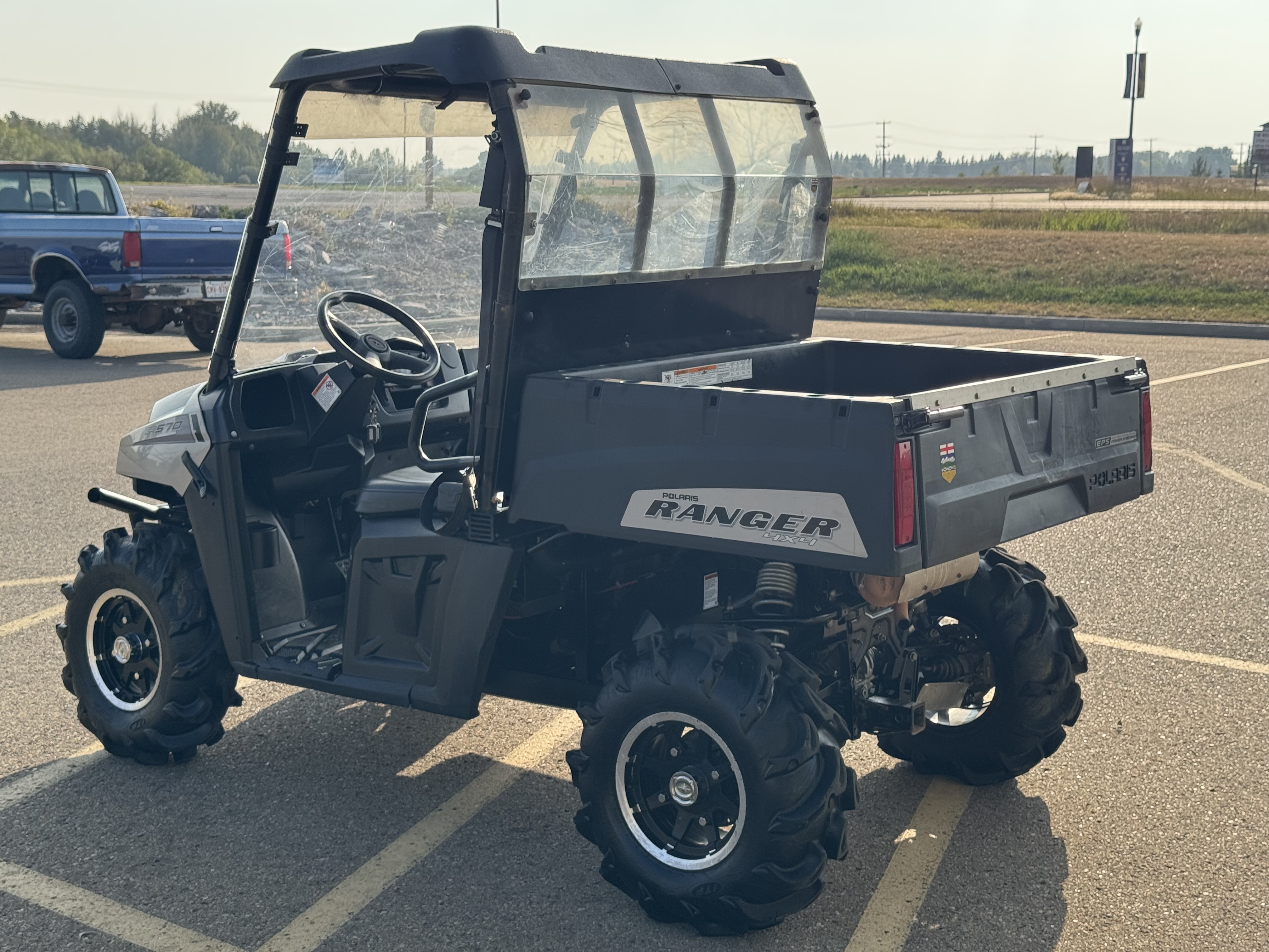 2014 Polaris RANGER 570 EFI EPS - CLEAN UNIT - LOW KMS - LOW AS $99 BI WKLY! - Photo 4