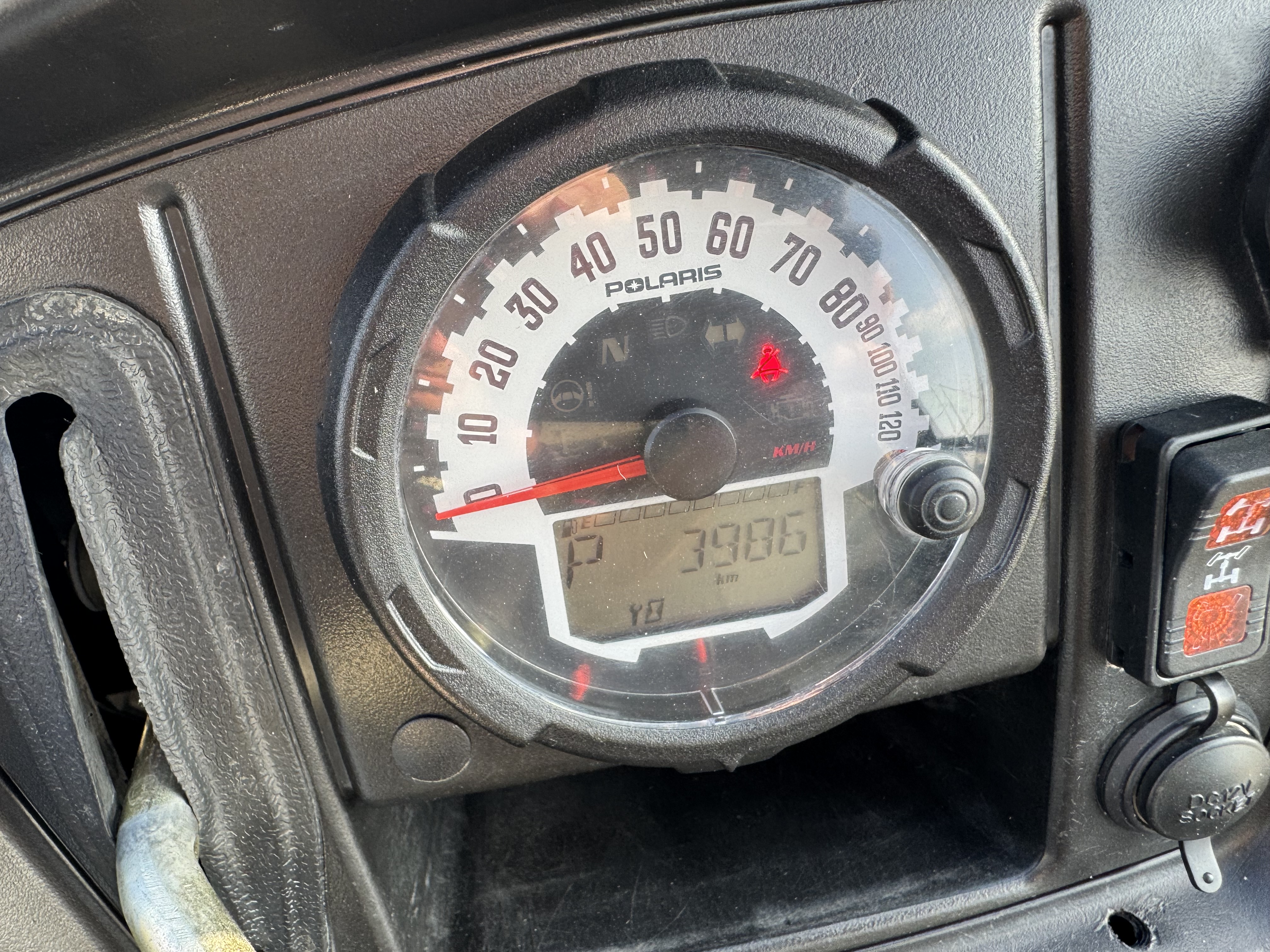 2014 Polaris RANGER 570 EFI EPS - CLEAN UNIT - LOW KMS - LOW AS $99 BI WKLY! - Photo 14
