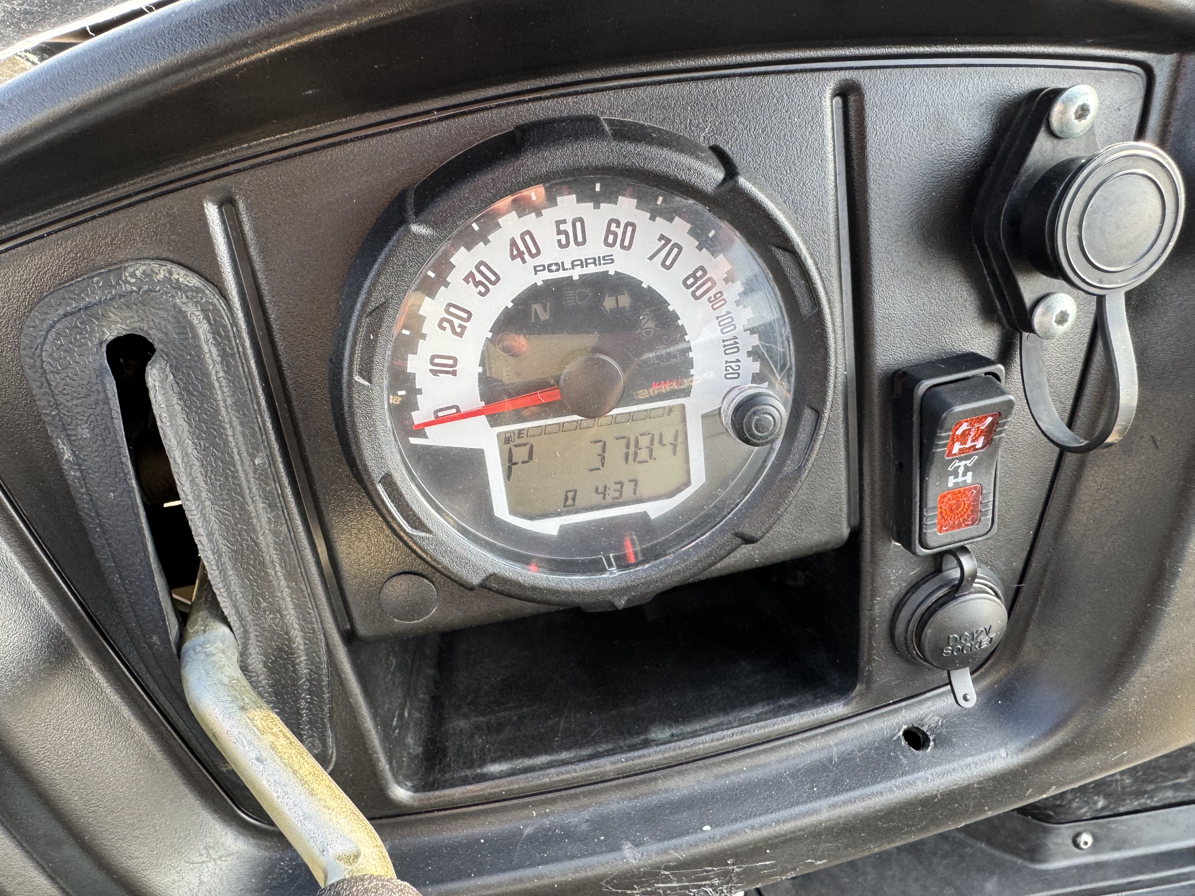 2014 Polaris RANGER 570 EFI EPS - CLEAN UNIT - LOW KMS - LOW AS $99 BI WKLY! - Photo 15