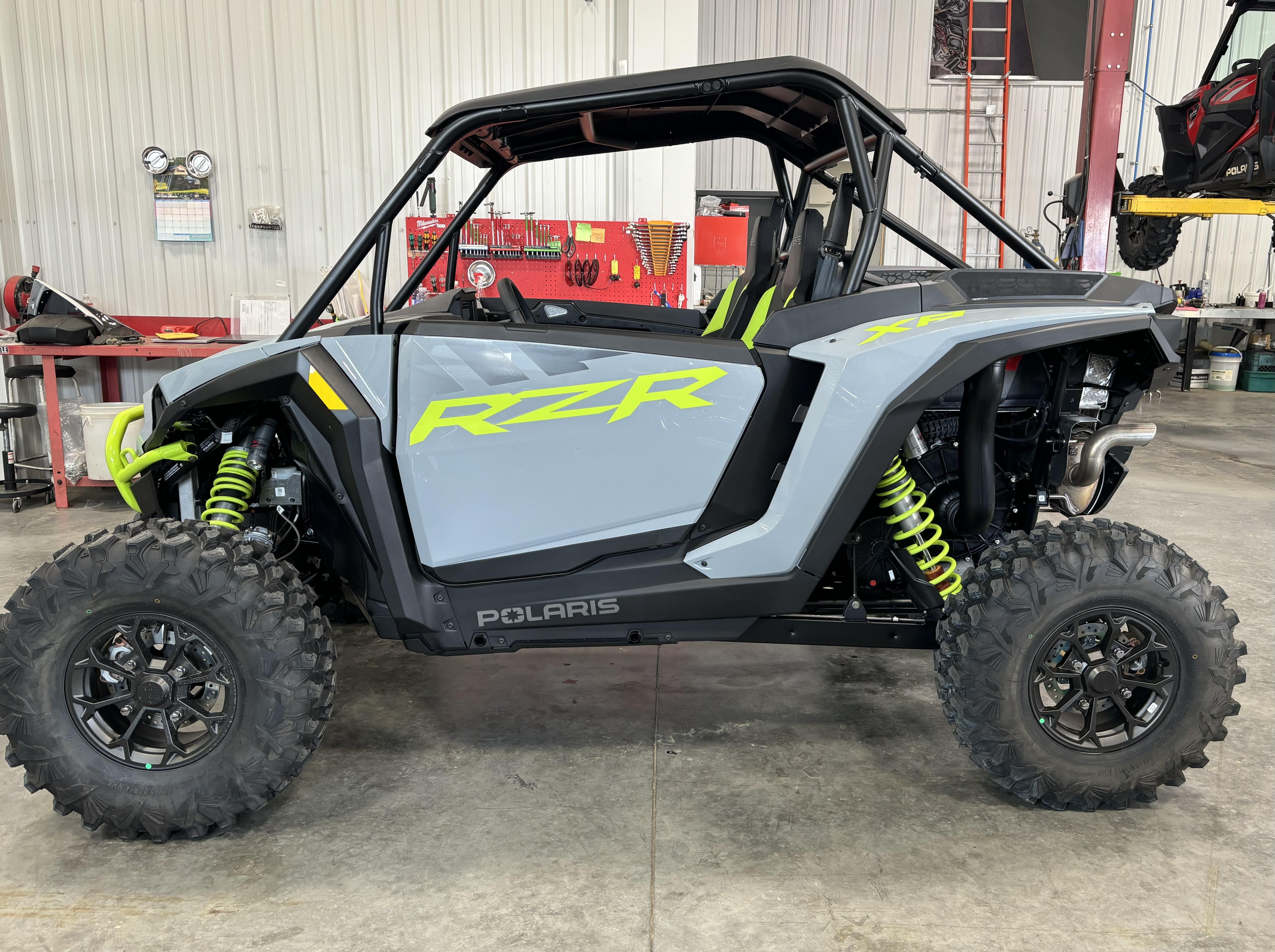 2025 Polaris RZR XP 1000 Ultimate - $3000 REBATE ENDS NOV 30th! PAYMENTS AS LOW AS $150 BIWKLY! - Photo 3