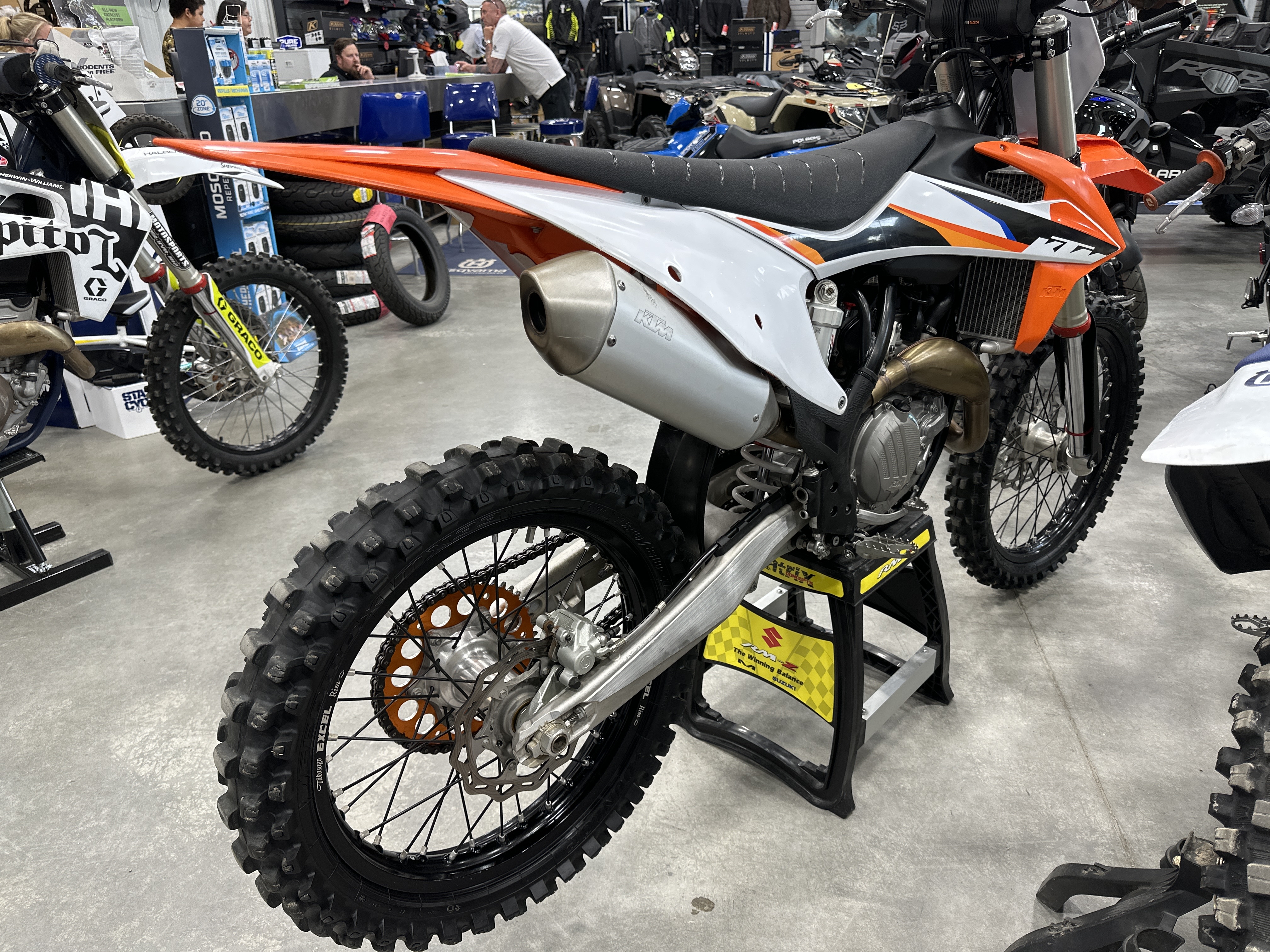 2021 KTM SX 450 F - Photo 6