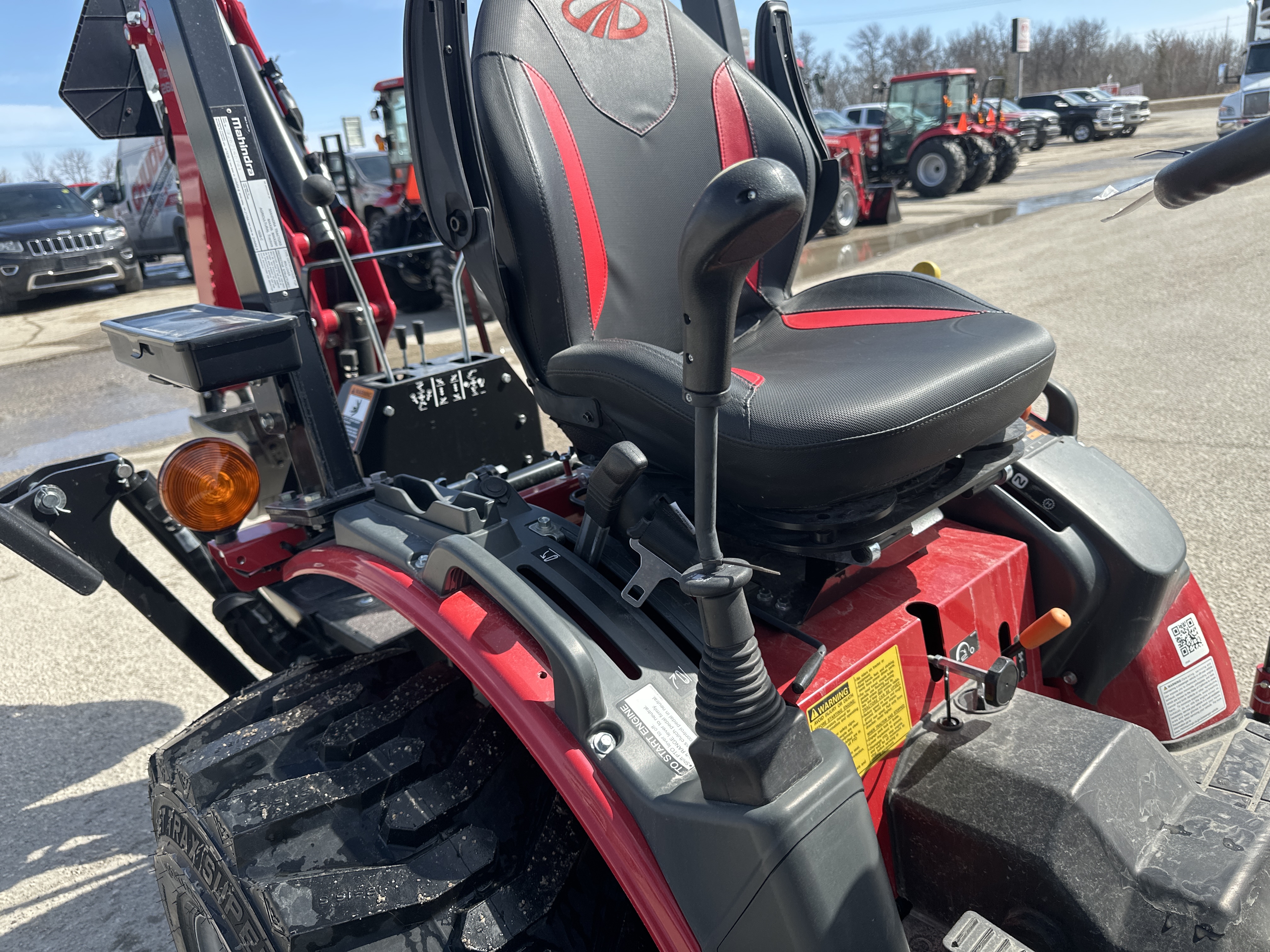2023 Mahindra MAX 26 XLT HST 4FHILBM - Photo 7