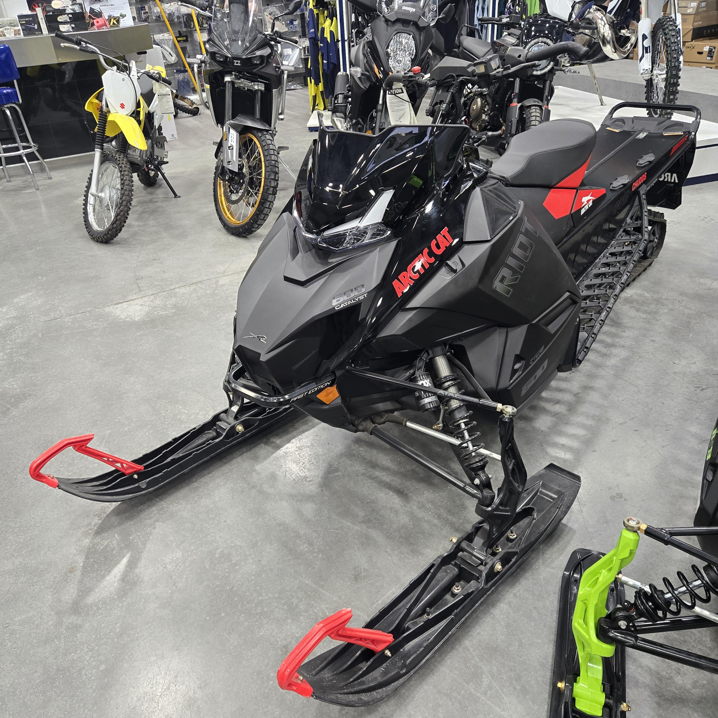 2024 Arctic Cat Riot 600 146 1.6 AWS - Black - Photo 2