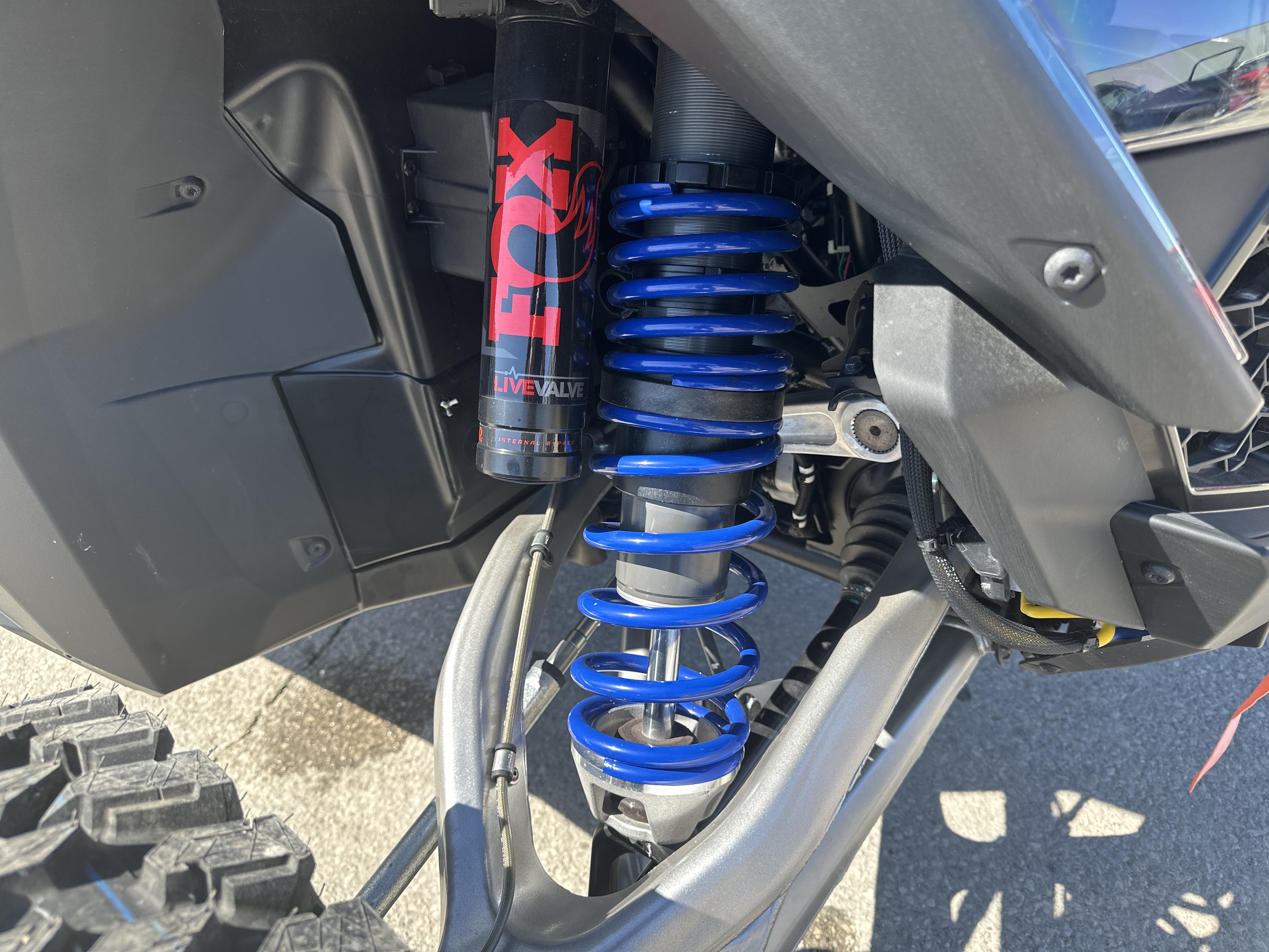 2024 Polaris RZR PRO R ULTIMATE - Photo 7