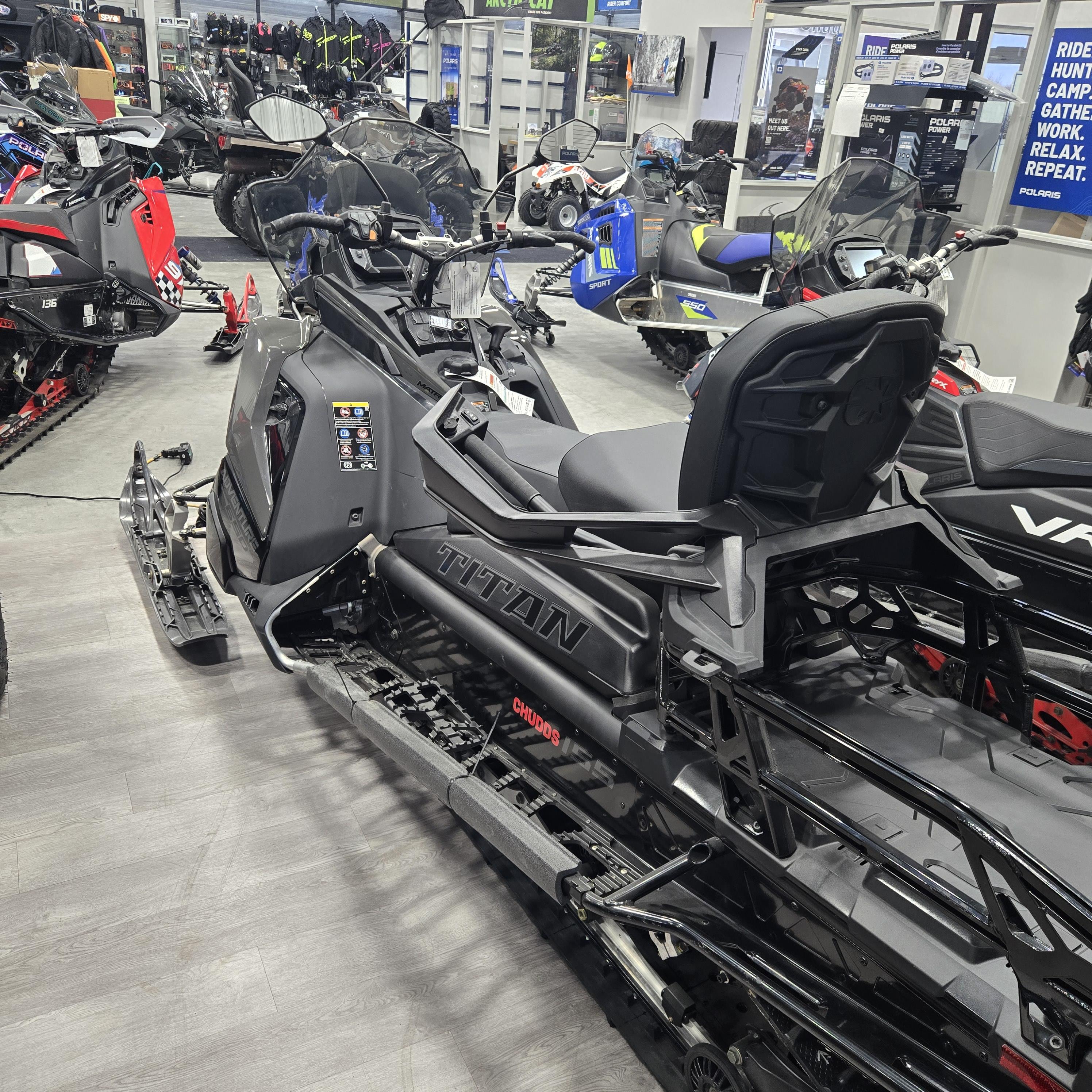 2025 Polaris 650 TITAN ADVENTURE 155 1.5 - Photo 6