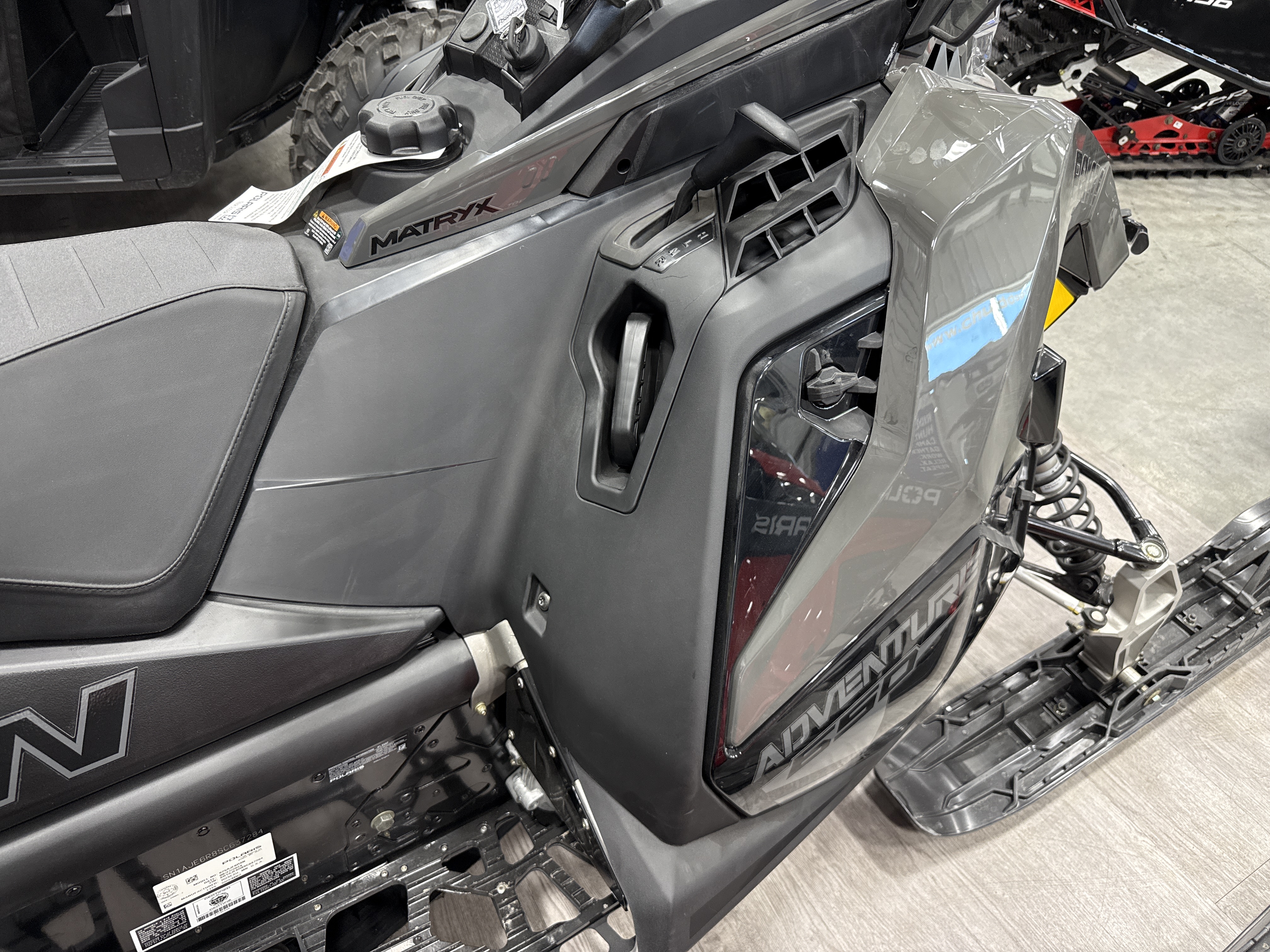2025 Polaris 650 TITAN ADVENTURE 155 1.5 - Photo 7