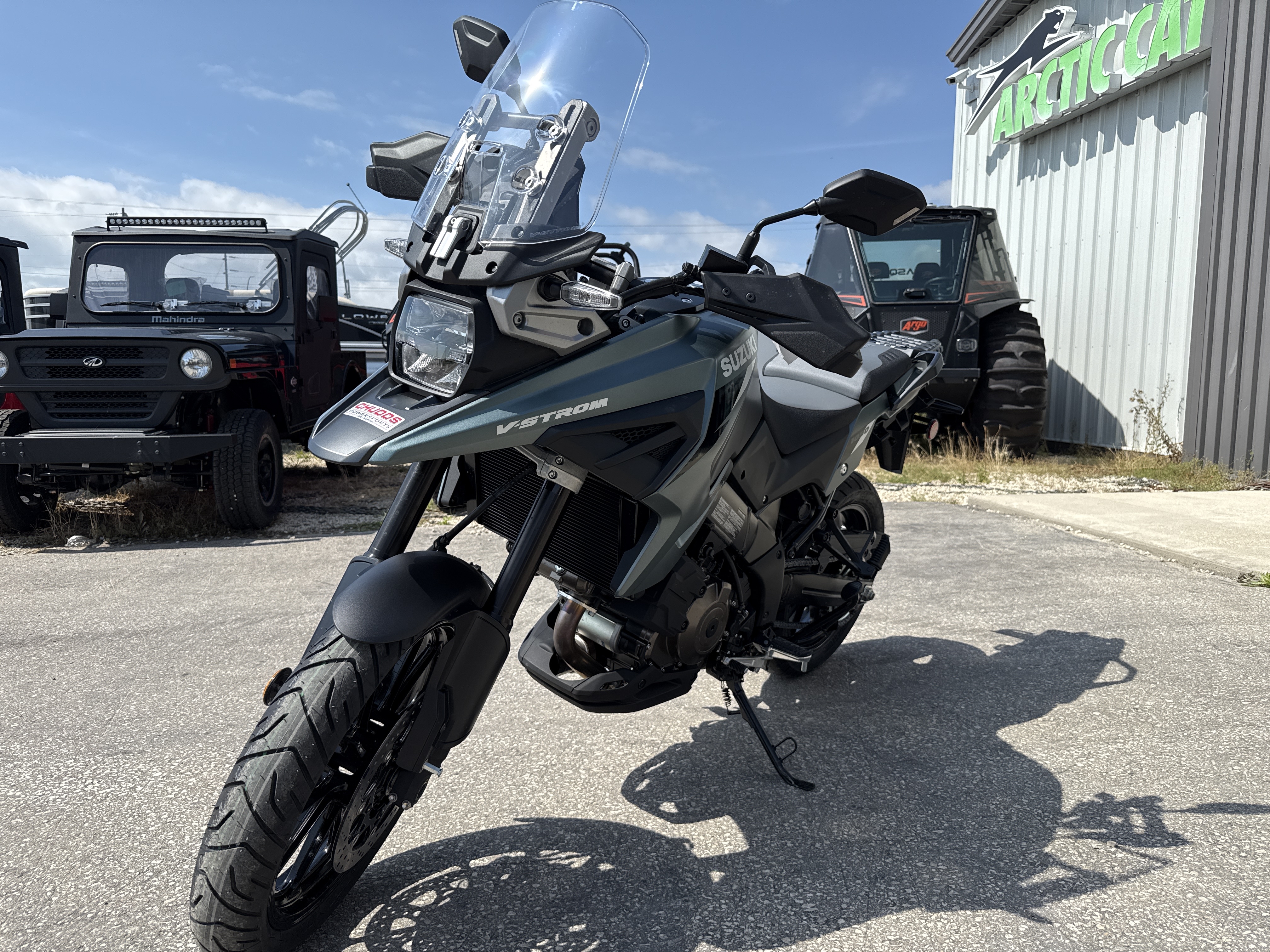 2025 Suzuki V-STROM 1050 - Photo 3