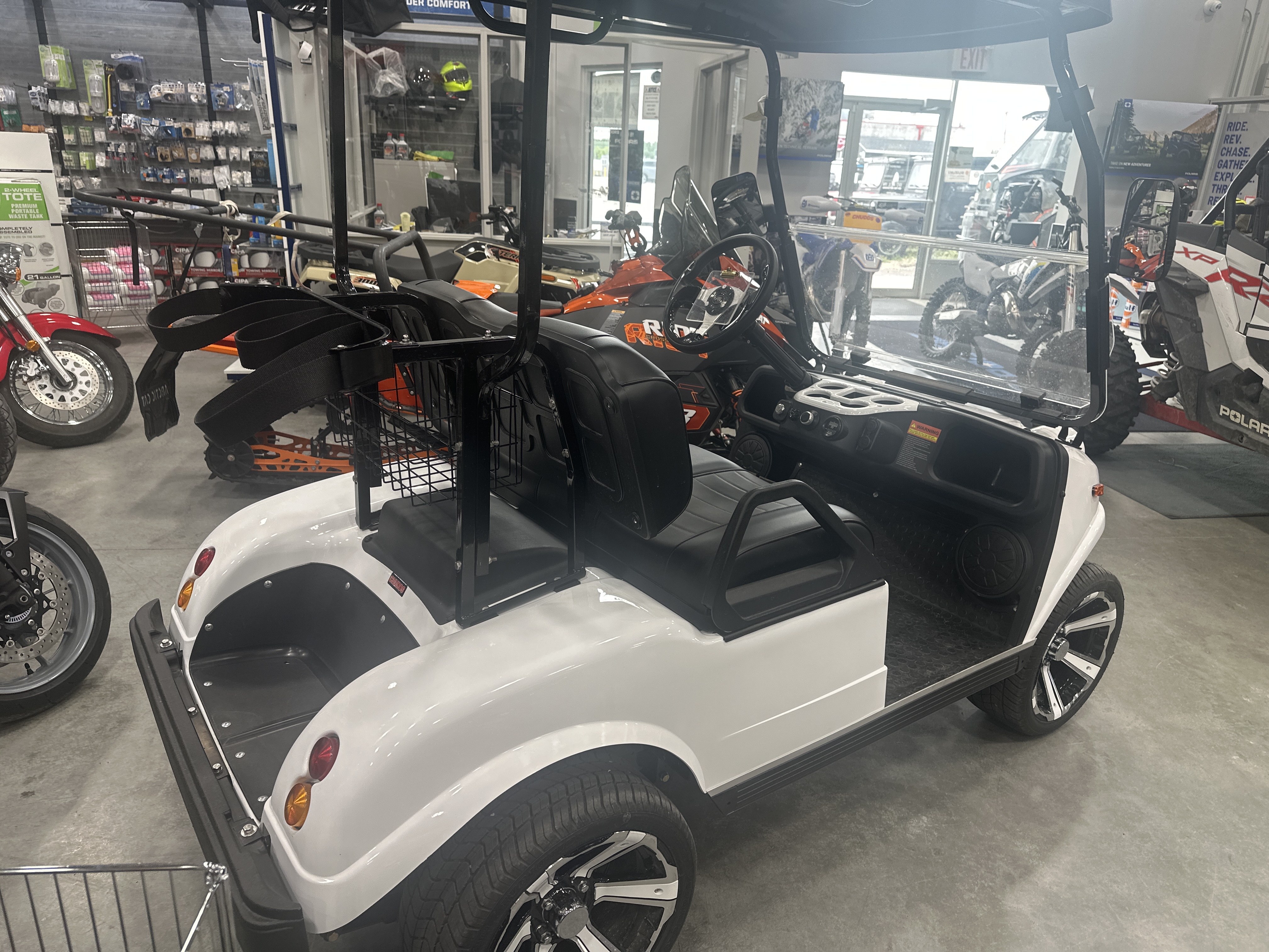 2024 Evolution Electric Vehicles CLASSIC 2 - Photo 3