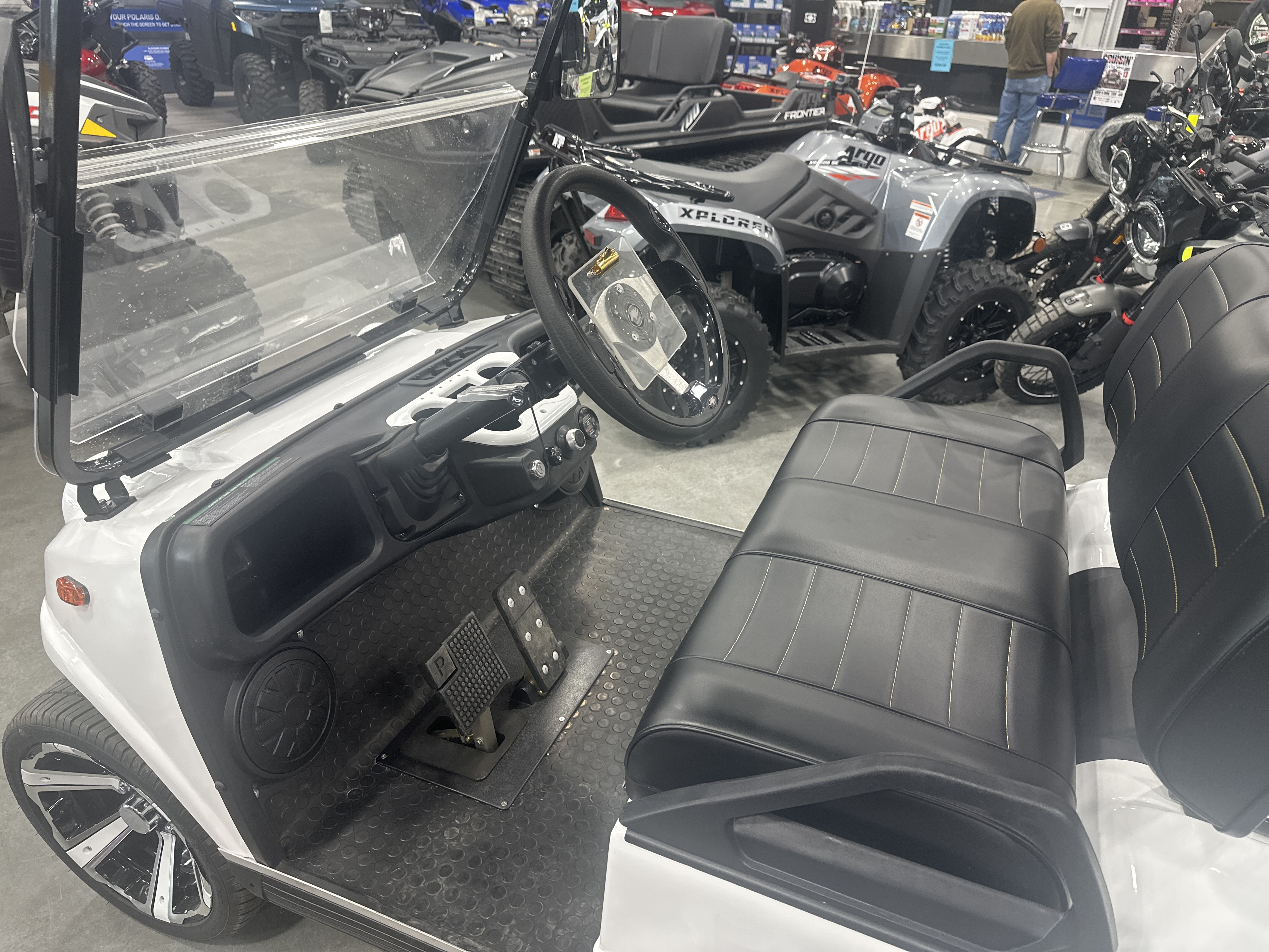 2024 Evolution Electric Vehicles CLASSIC 2 - Photo 5