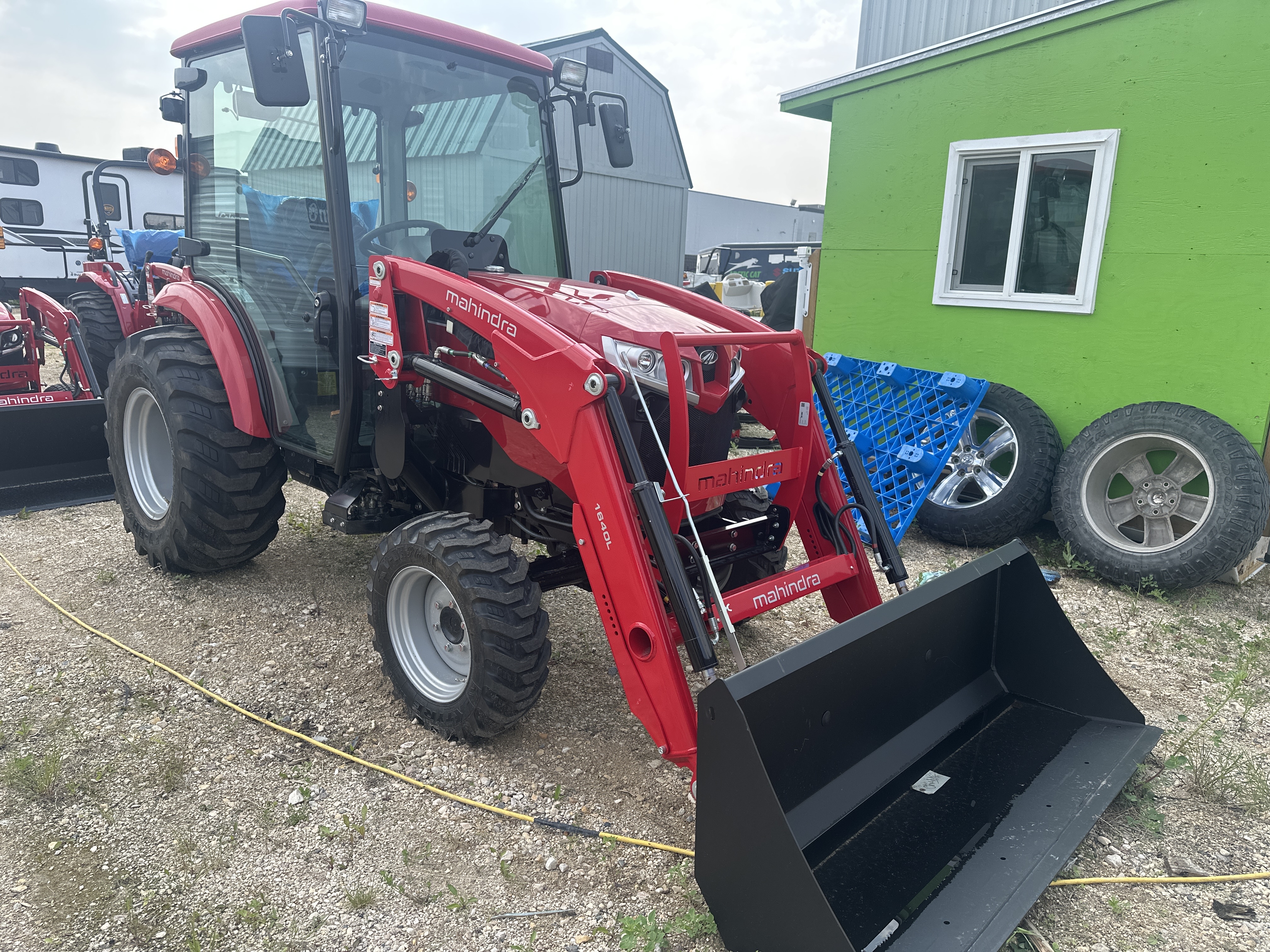 2025 Mahindra 1640 HST 4CHRFIL - Photo 2