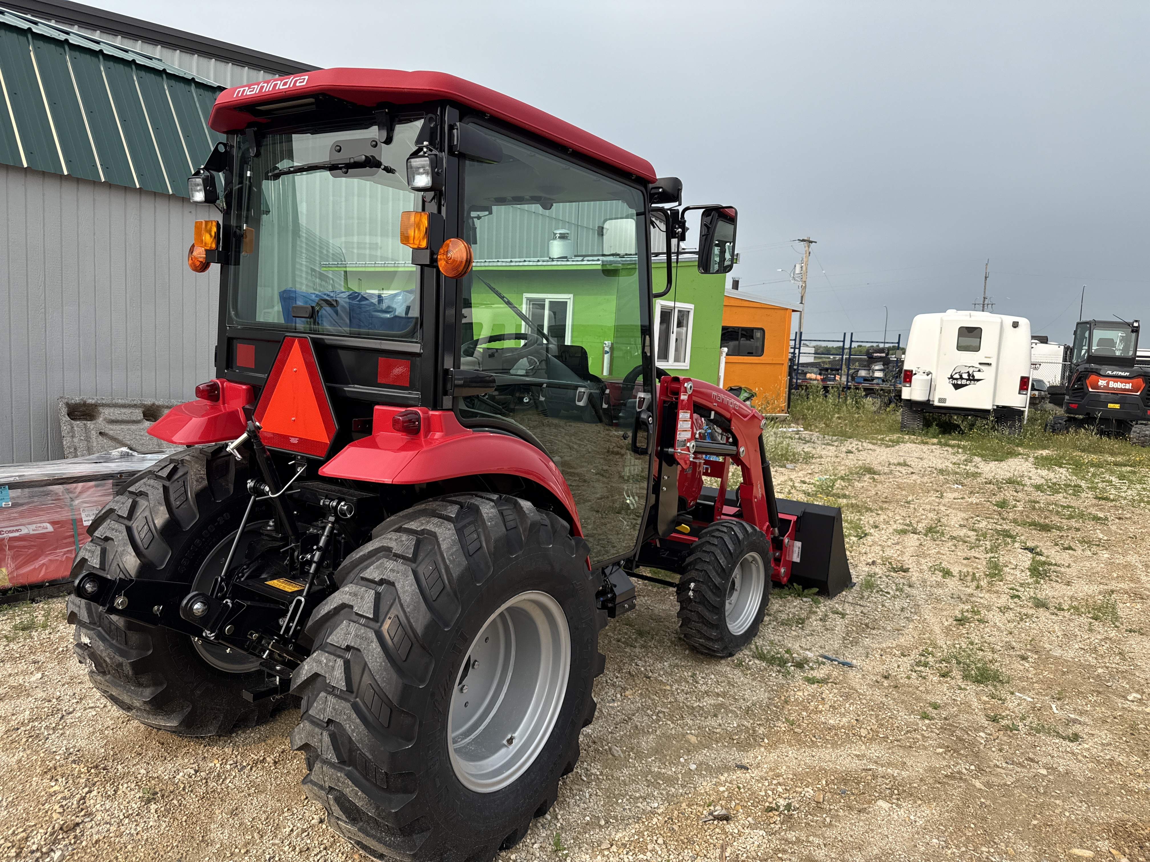 2025 Mahindra 1640 HST 4CHRFIL - Photo 2
