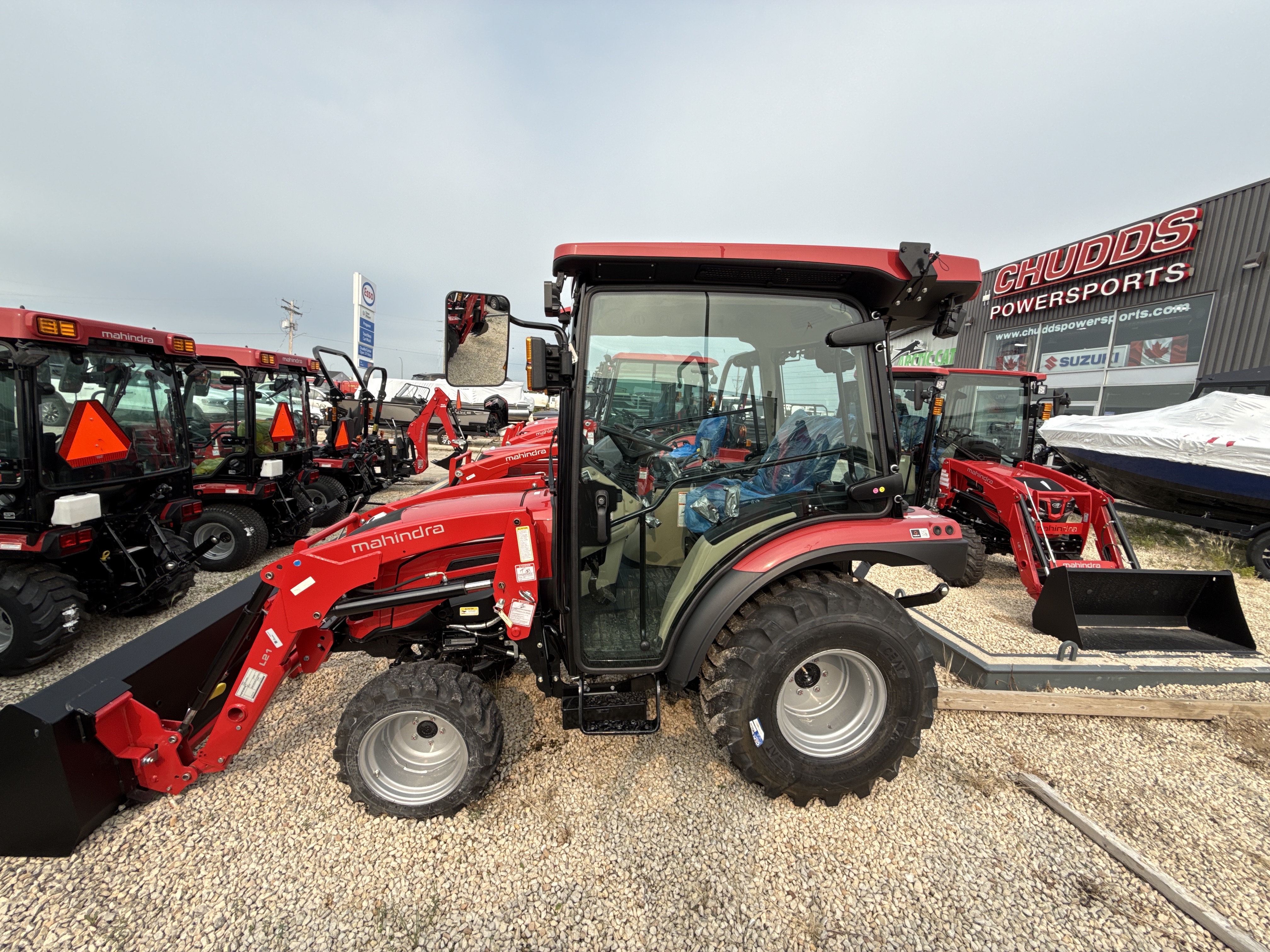 2025 Mahindra 2125 HST 4CHIL