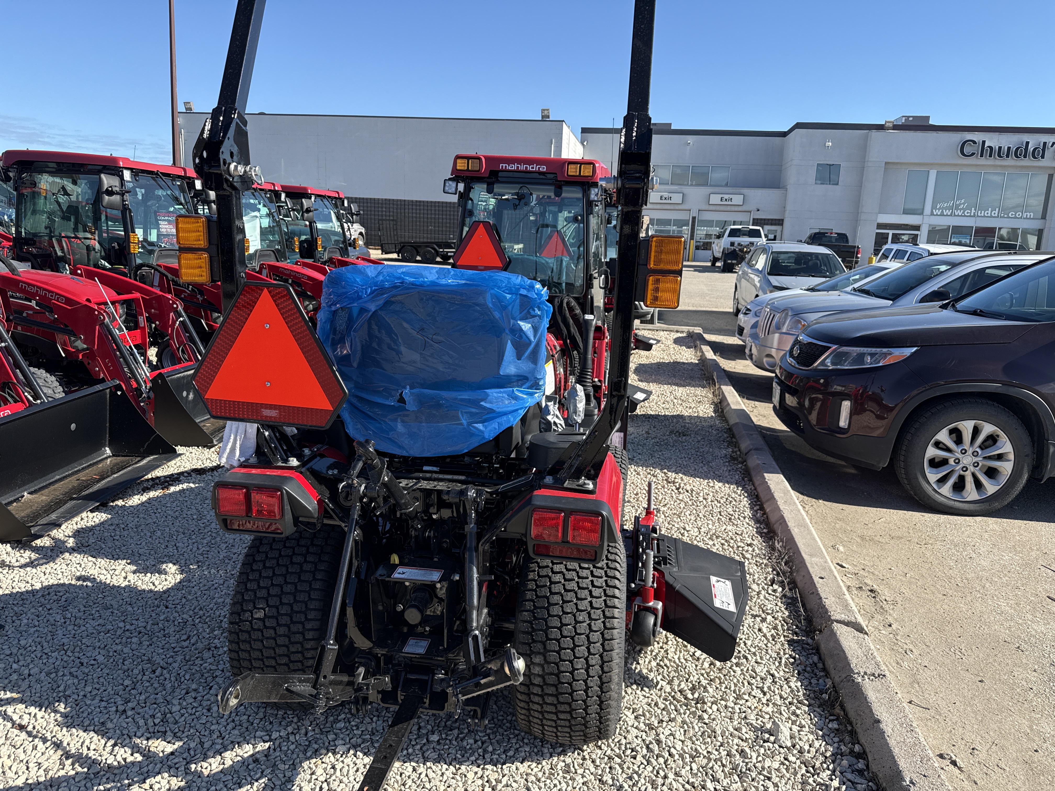 2026 Mahindra 1120 HST 4HTLM - Photo 4