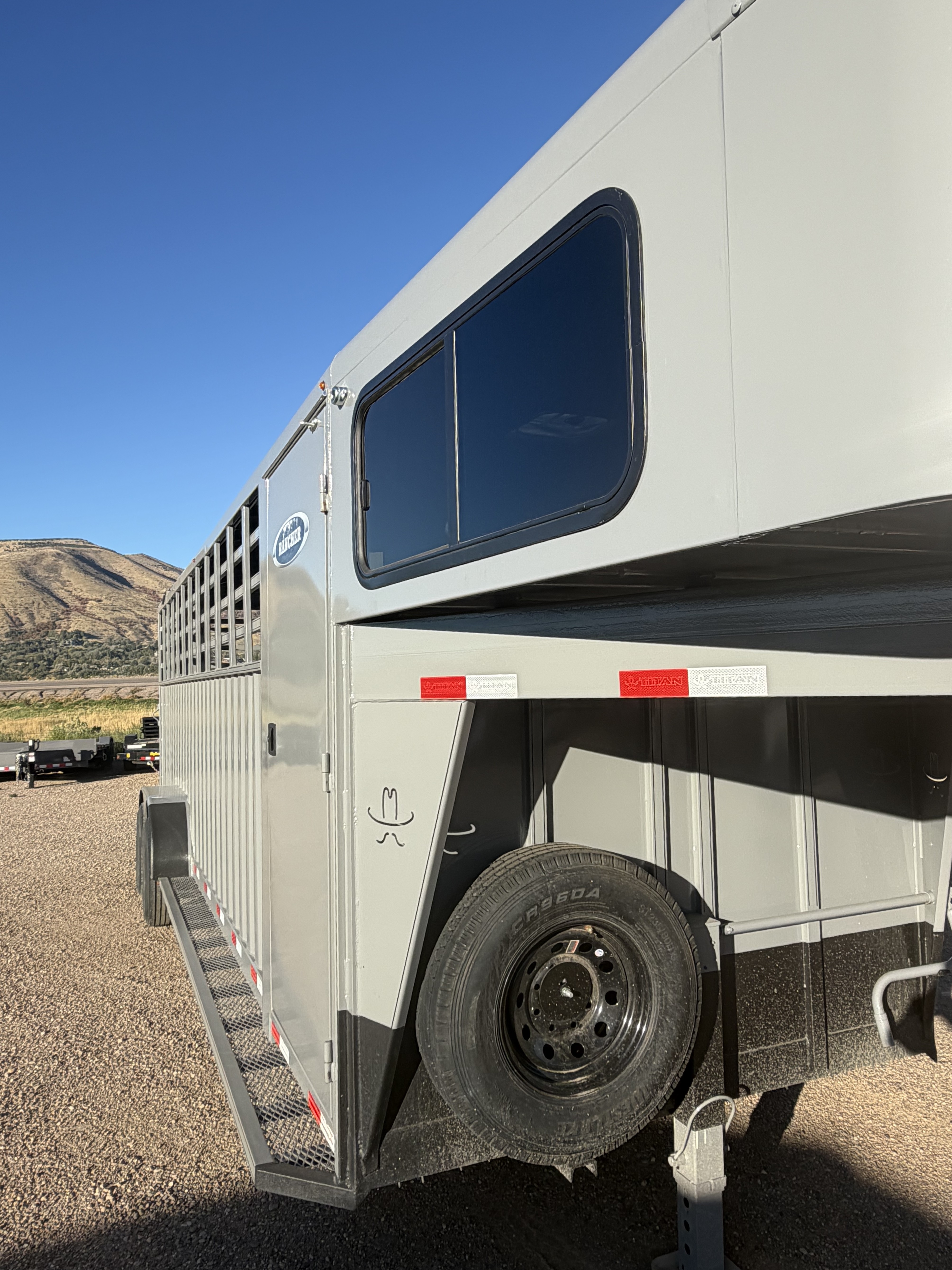2026 Titan RANCHER photo 3
