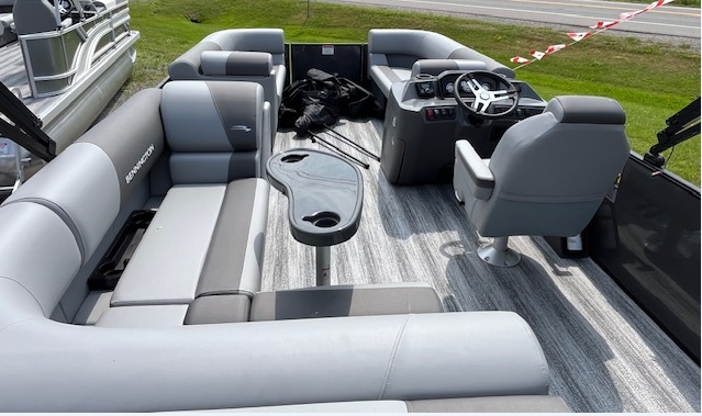 2025 Bennington S Series 21 SL - Photo 3
