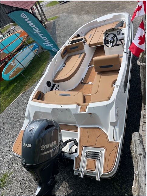 2025 Hurricane SunDeck Sport 185 OB - Photo 2