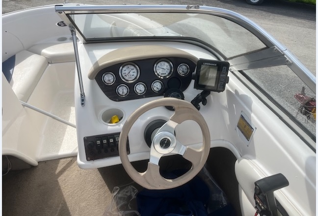 2000 Chaparral 180 SSE - Photo 9