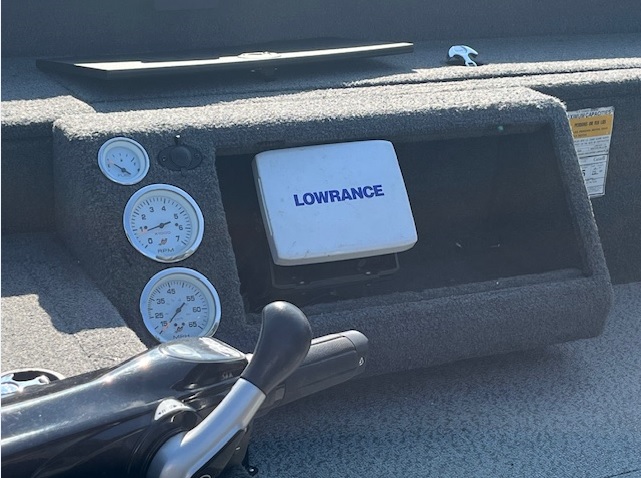 2010 Lund 1725 Pro Guide Boat - Photo 4