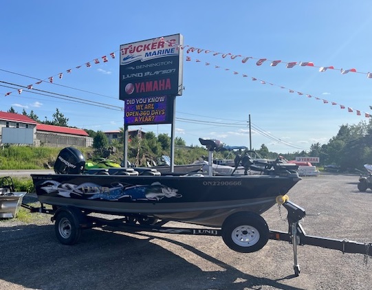2010 Lund 1725 Pro Guide Boat