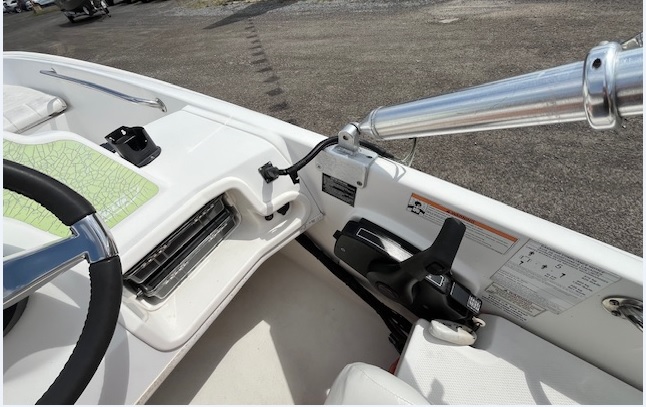 2010 Boston Whaler 150 Super Sport - Photo 7