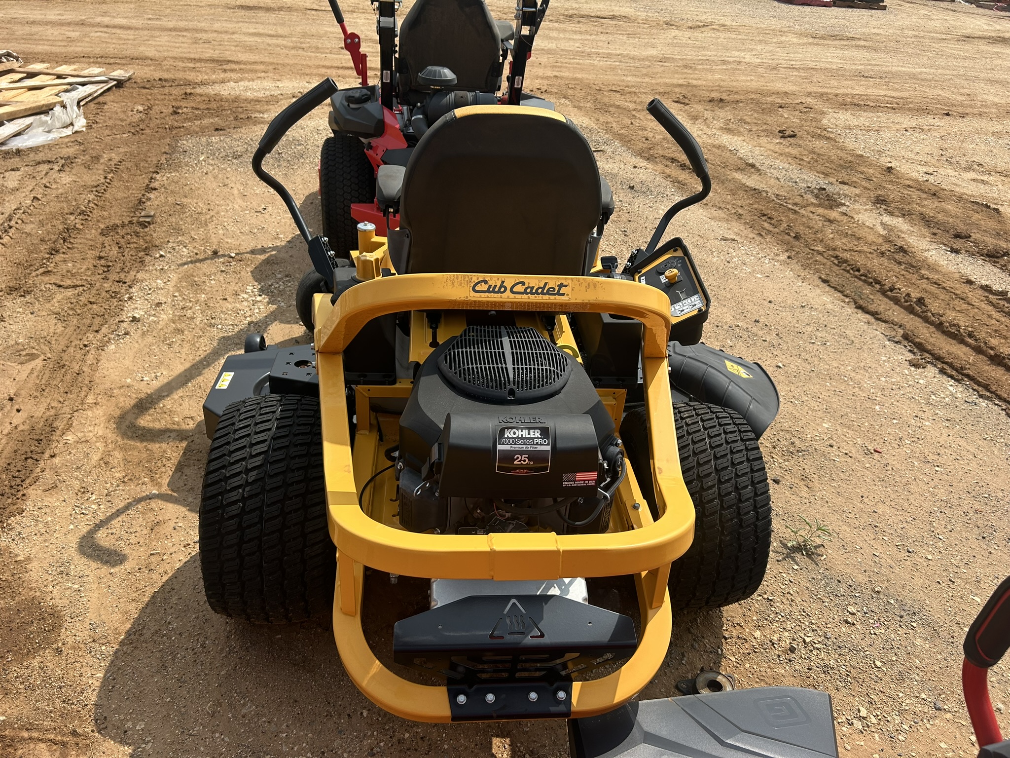2022 Cub Cadet ZT2 60 (17ASEAC5A10) - Photo 5