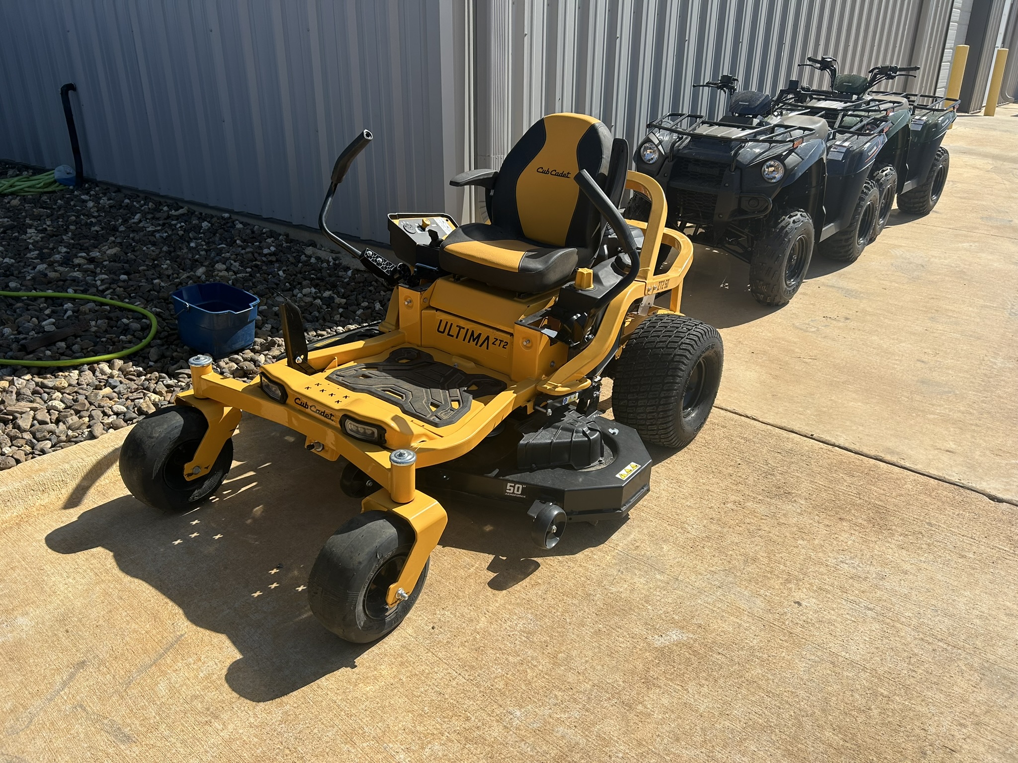 2022 Cub Cadet ZT2 50 (17AIEAC2A10)