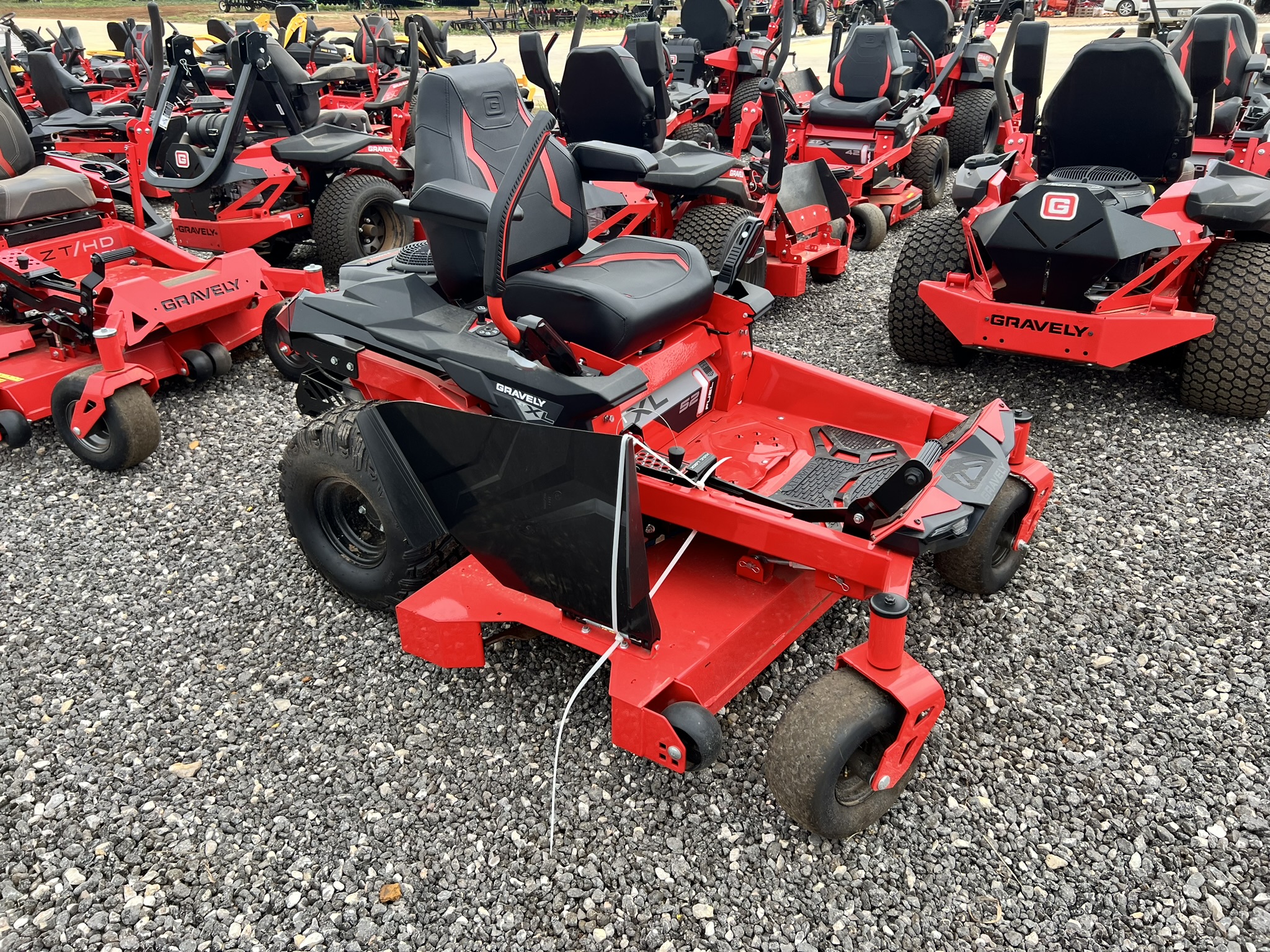 2023 Gravely ZT XL® 52" 918015 - Photo 8