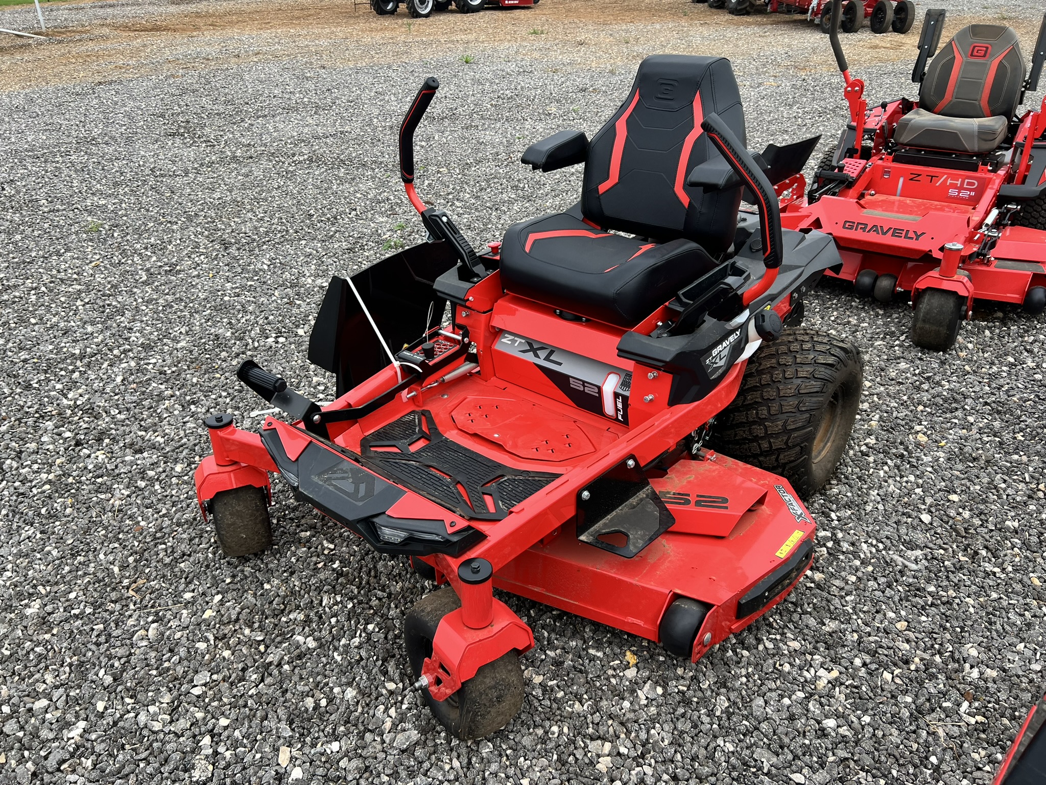2023 Gravely ZT XL® 52" 918015 - Photo 2