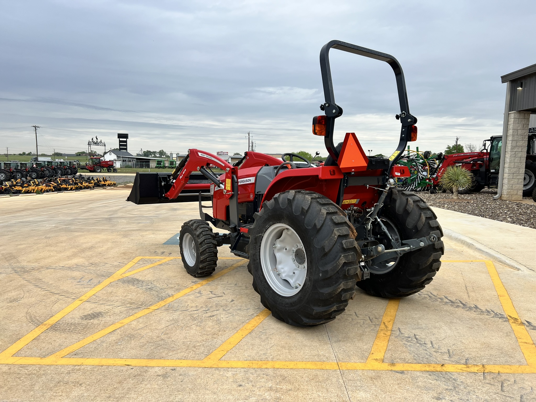 2024 Massey Ferguson Massey Ferguson MF 2850E Compact Tractor - Photo 3