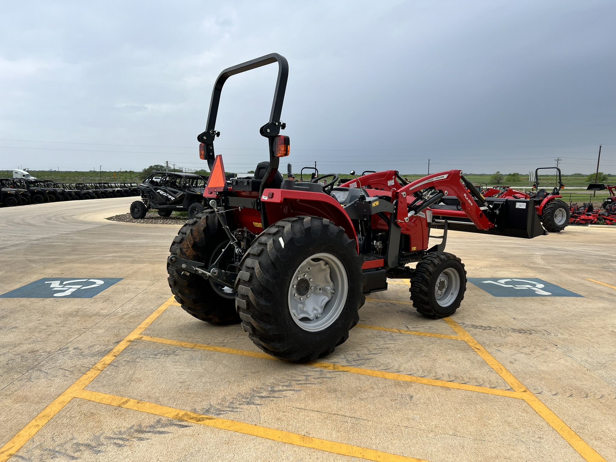 2024 Massey Ferguson Massey Ferguson MF 2850E Compact Tractor - Photo 5