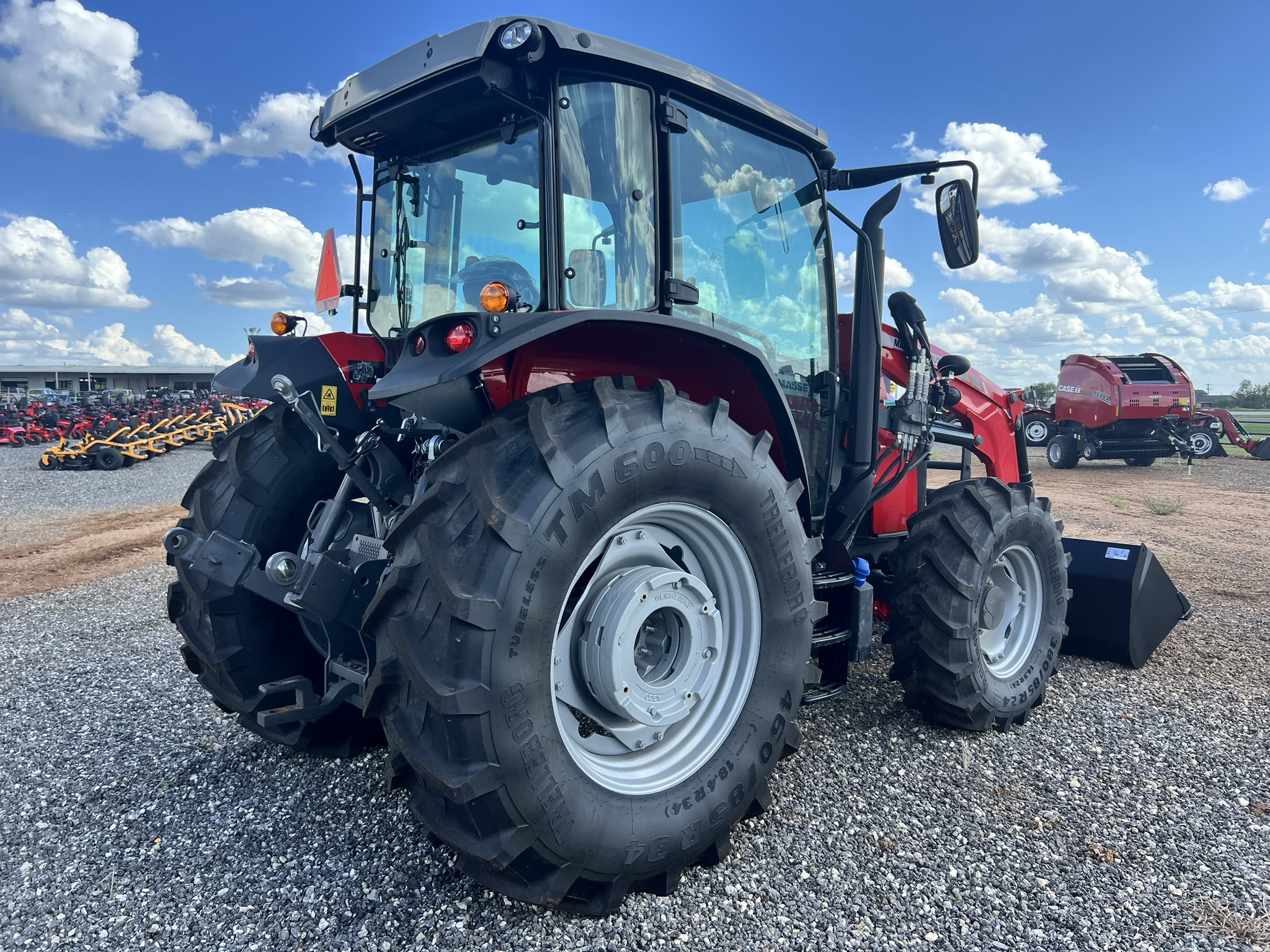 2025 Massey Ferguson Massey Ferguson MF 5711 D Mid-Ranger Tractor - Photo 6