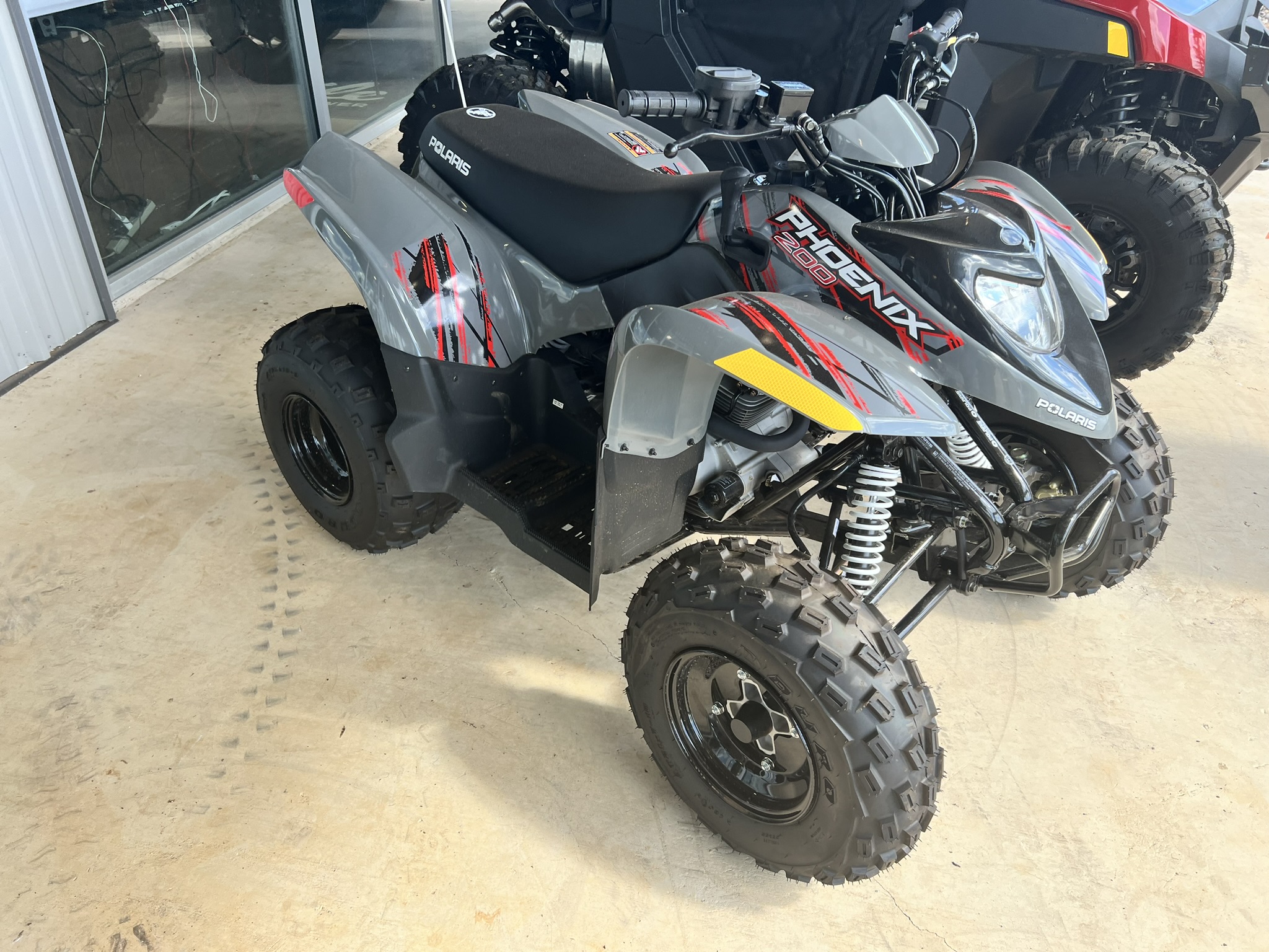 2024 Polaris Phoenix™ 200 - Photo 6