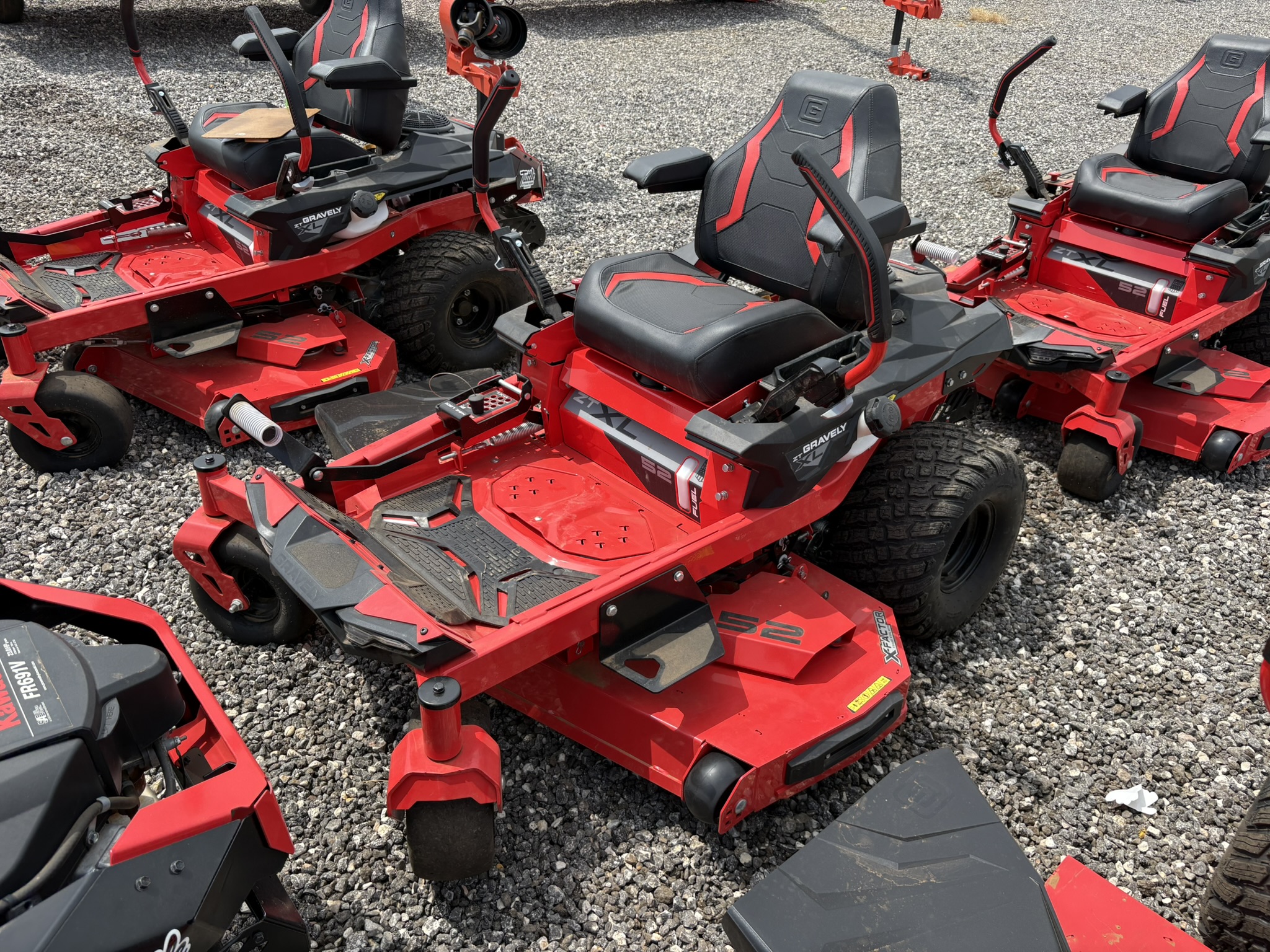 2024 Gravely ZT XL® 52" 918015